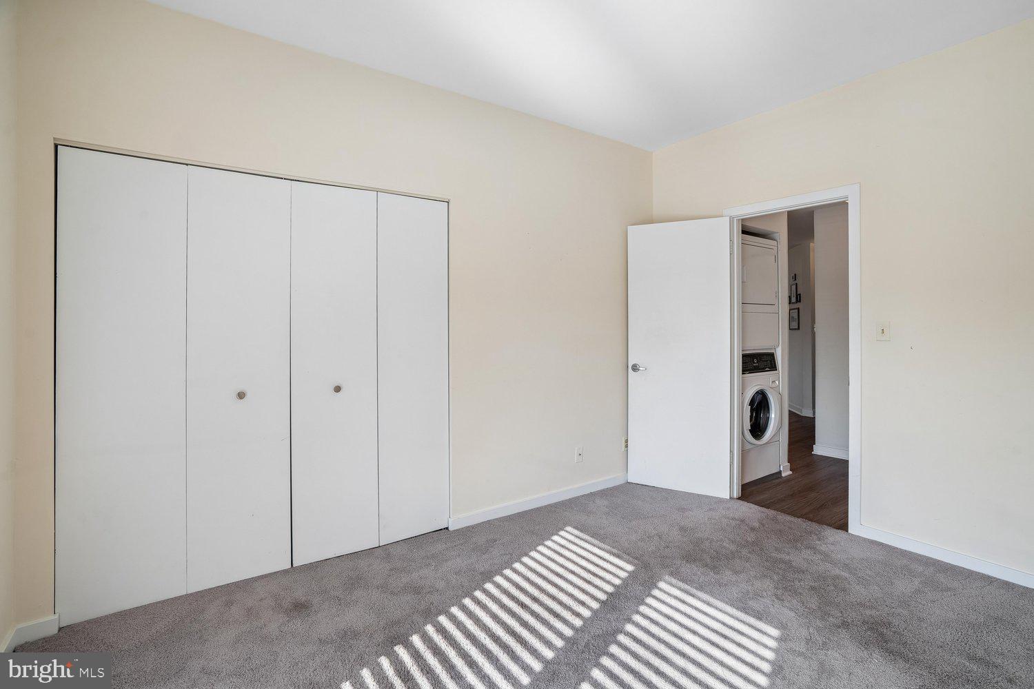 CHESAPEAKE HARBOUR - Residential