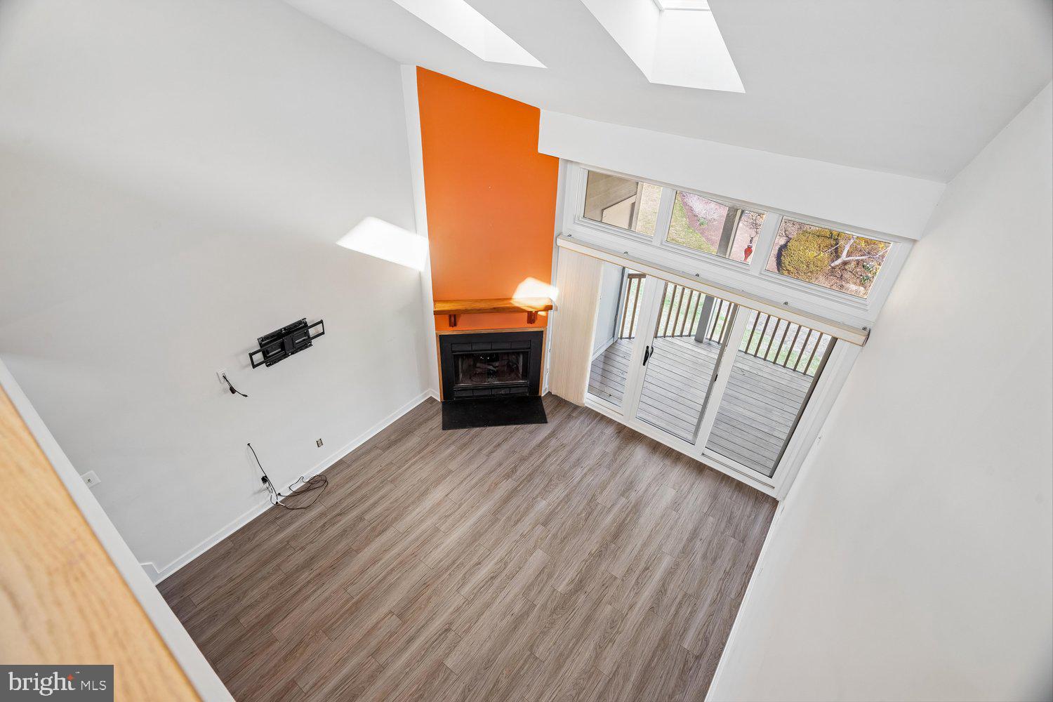 CHESAPEAKE HARBOUR - Residential