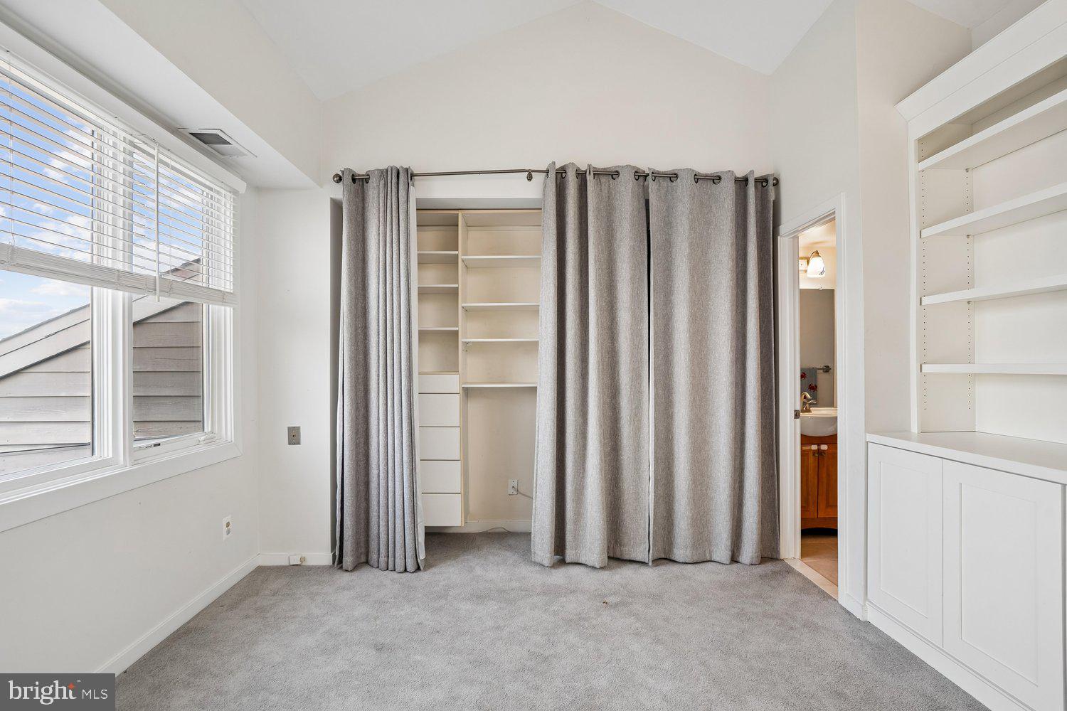 CHESAPEAKE HARBOUR - Residential