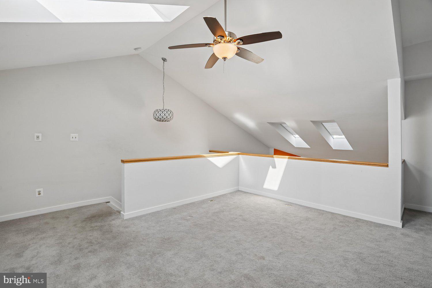 CHESAPEAKE HARBOUR - Residential