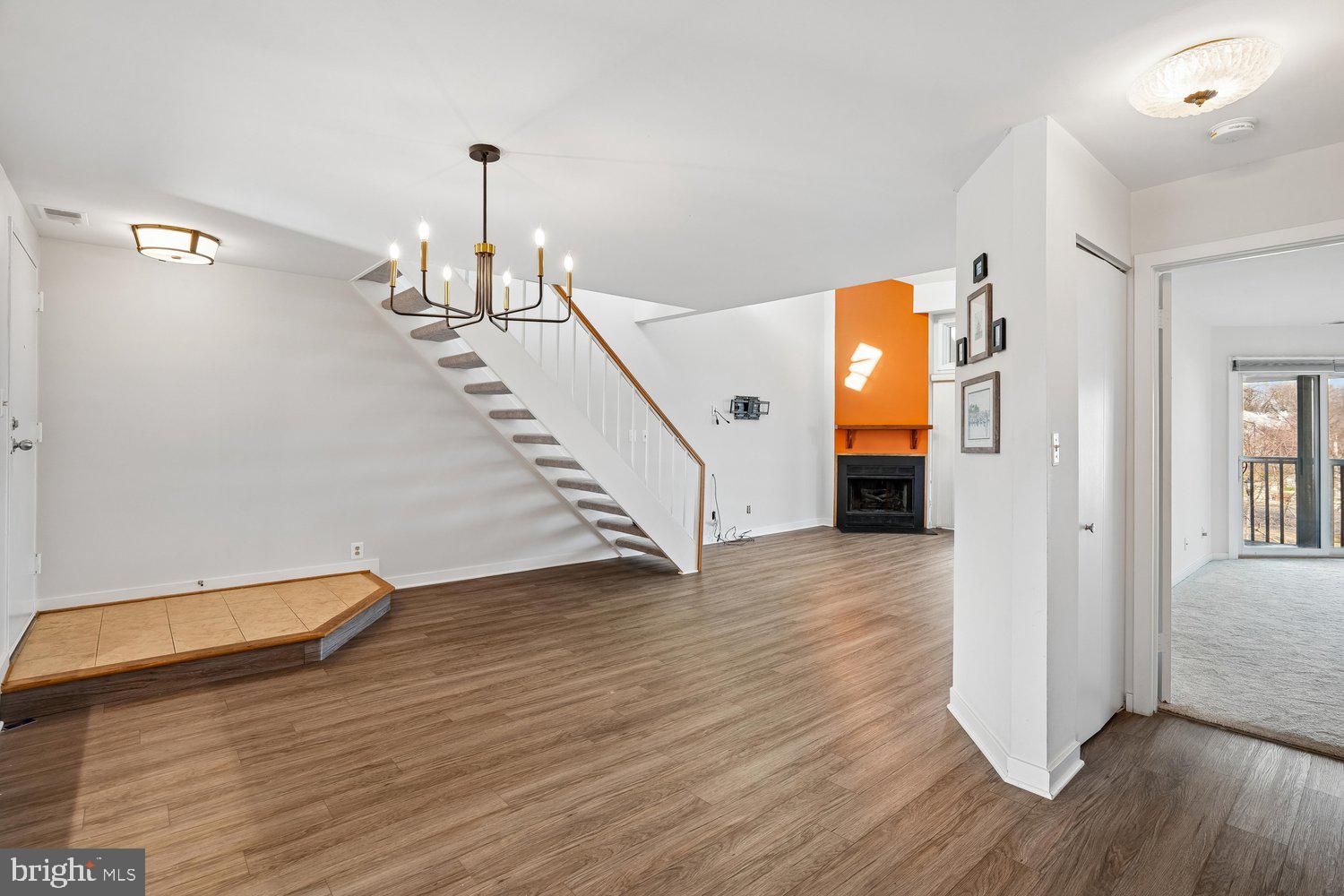 CHESAPEAKE HARBOUR - Residential