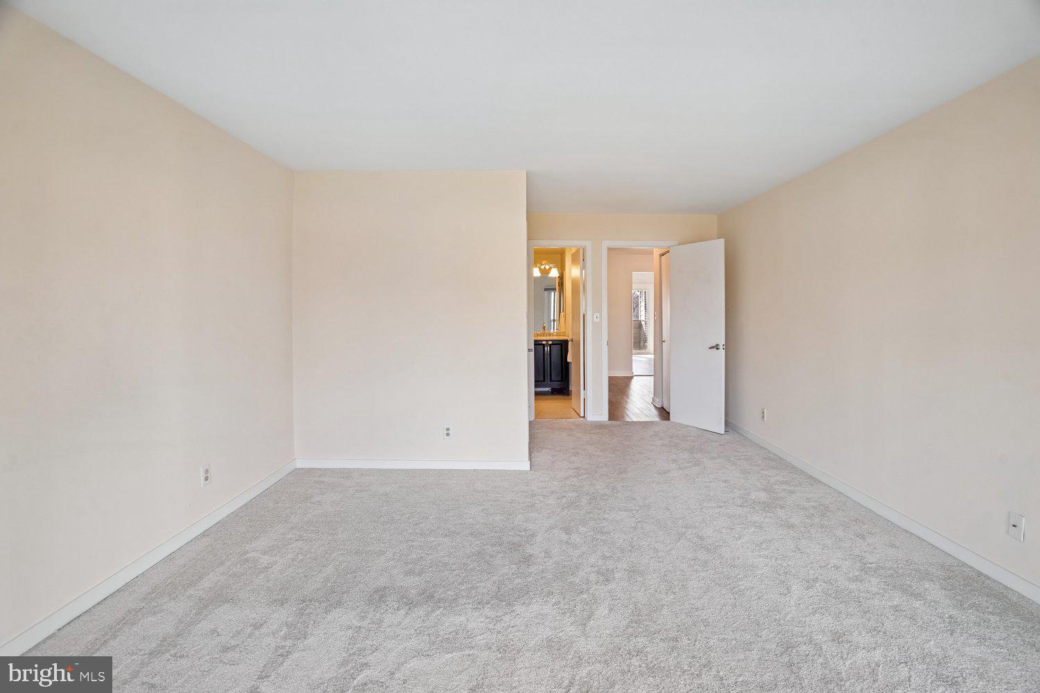 CHESAPEAKE HARBOUR - Residential