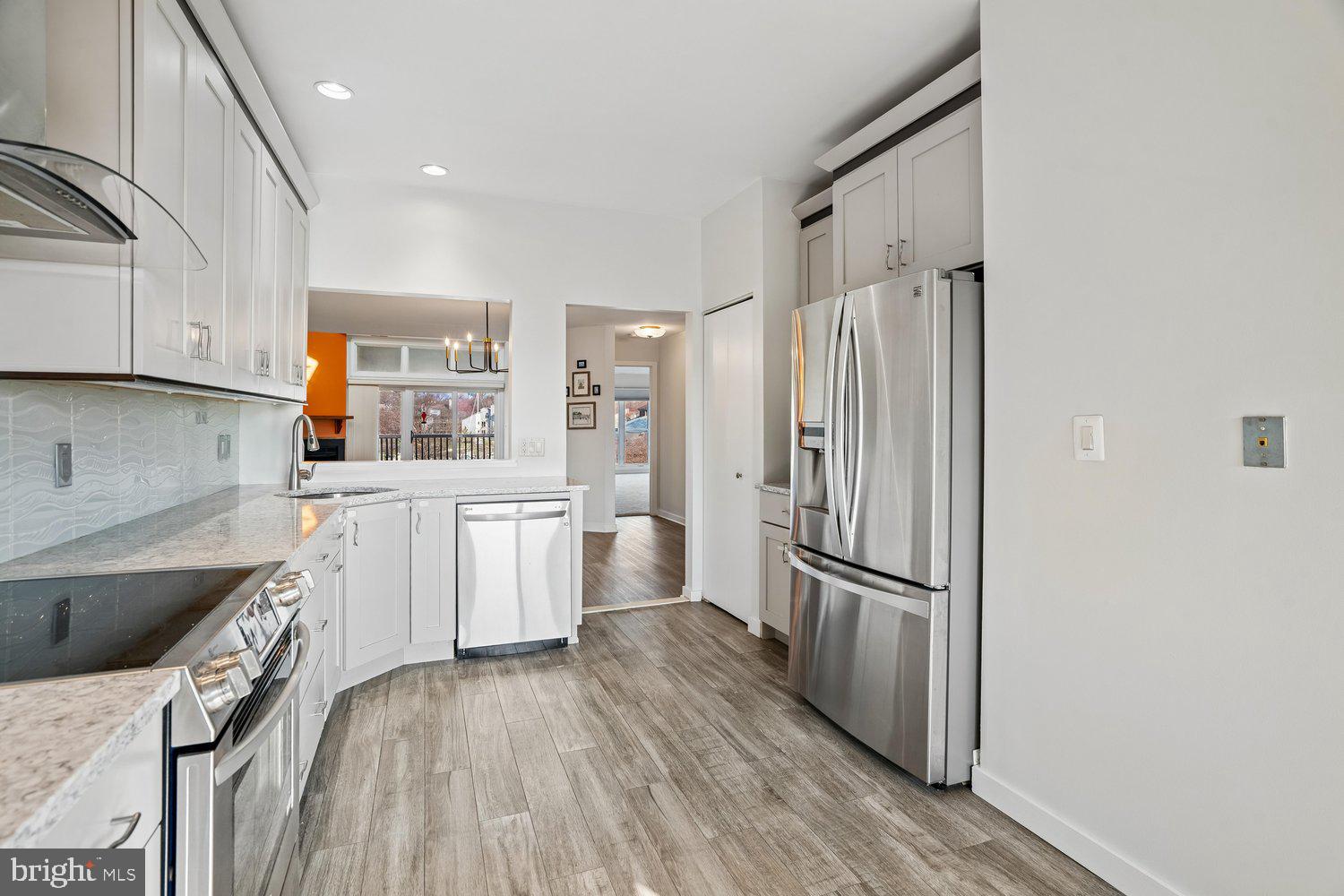 CHESAPEAKE HARBOUR - Residential