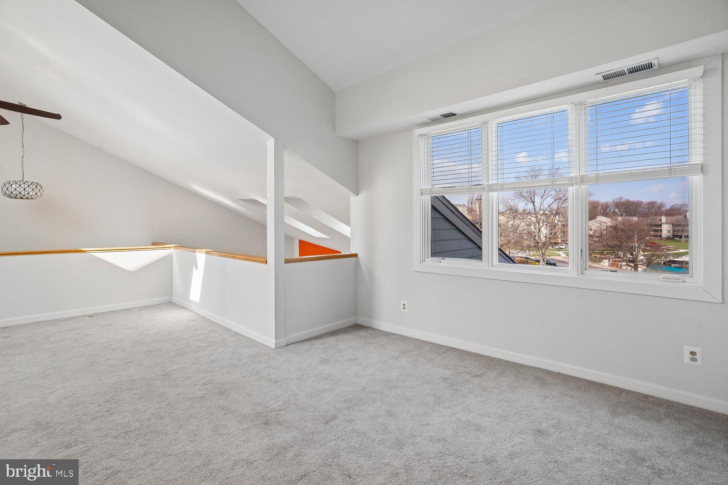 CHESAPEAKE HARBOUR - Residential