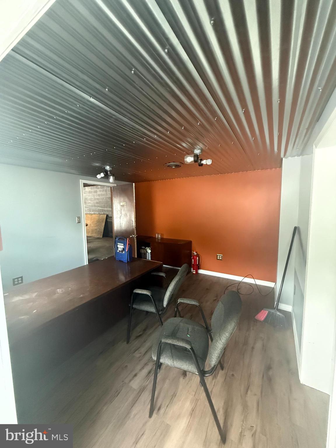 1512 S GEORGE STREET