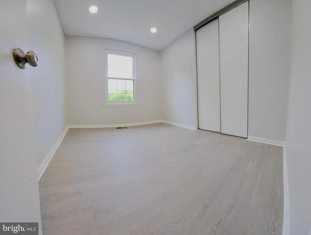 THE COLONY - Residential Lease