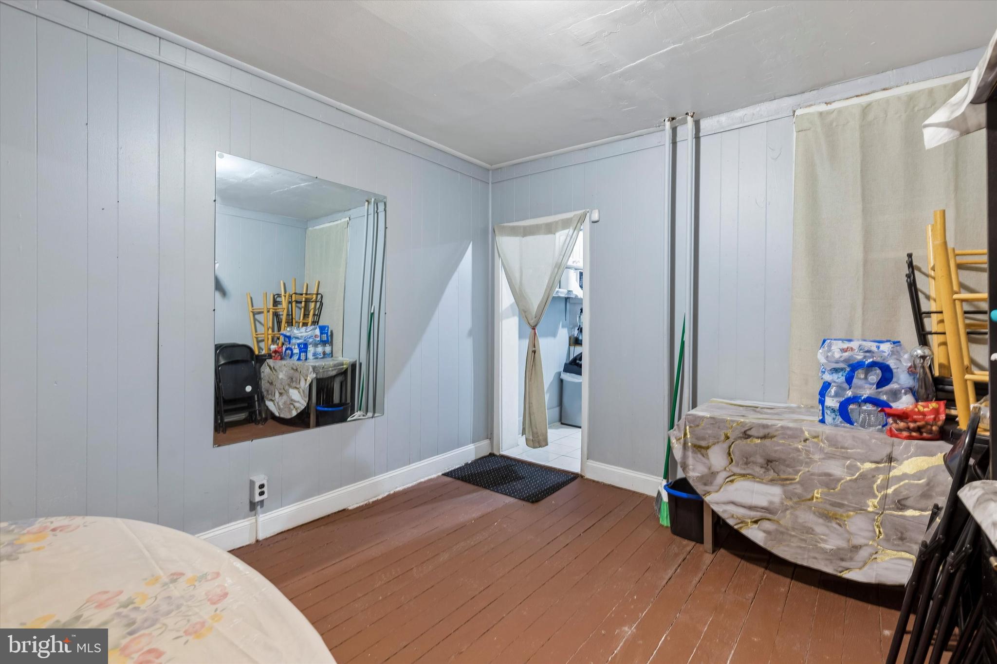 NORRISTOWN - Residential