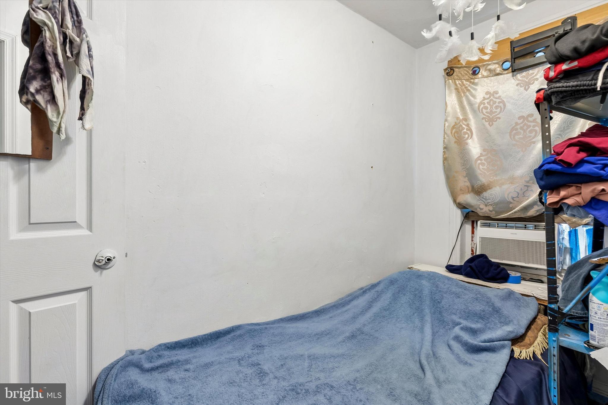 NORRISTOWN - Residential