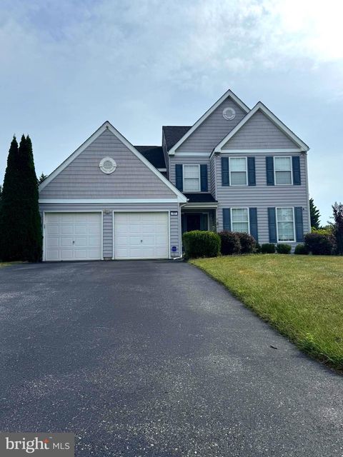 Photo of 17 Oak View Drive, NEWARK, DE 19702 (MLS # DENC2089984)