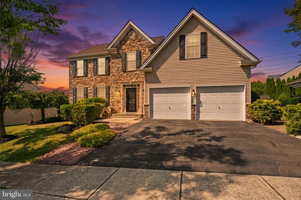 2305 ABERDEEN WAY, MACUNGIE, PA 18062 - Image 6774ee7e34a44f80535cbacde2f80cbd/1978537899