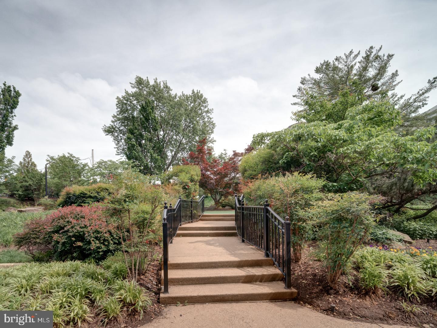 ROTONDA - Residential