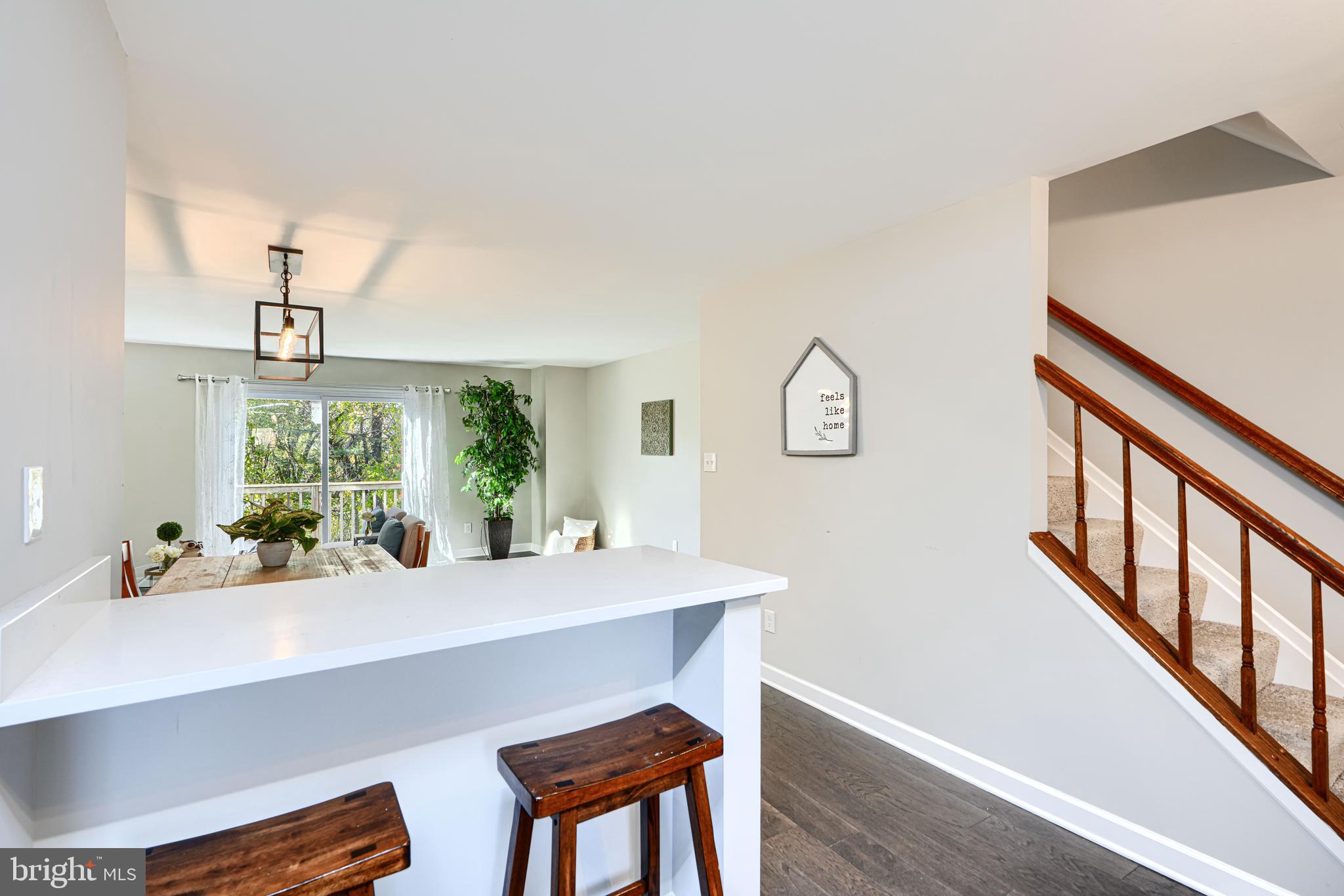 HUNT MEADOW - Residential