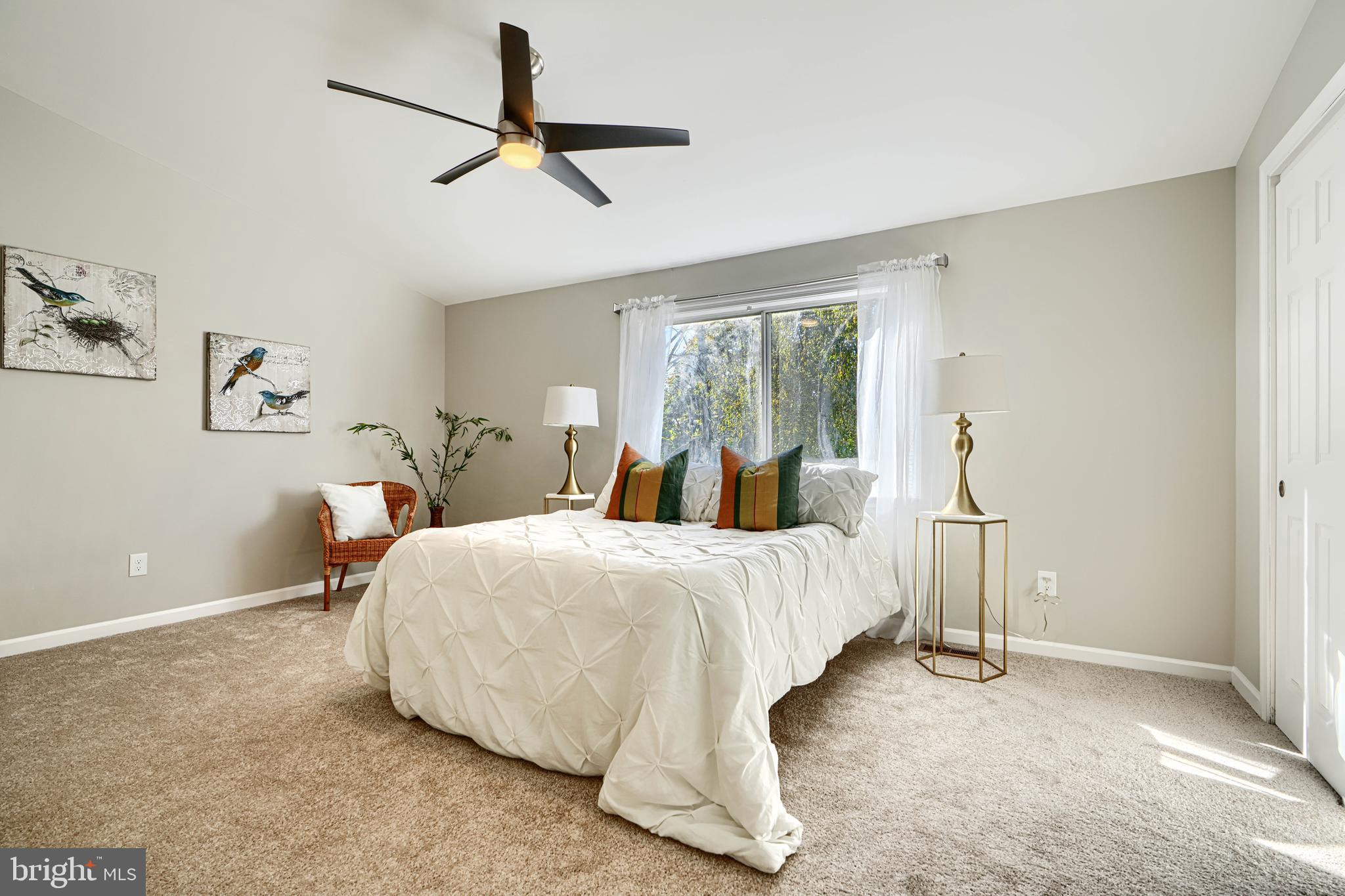 HUNT MEADOW - Residential