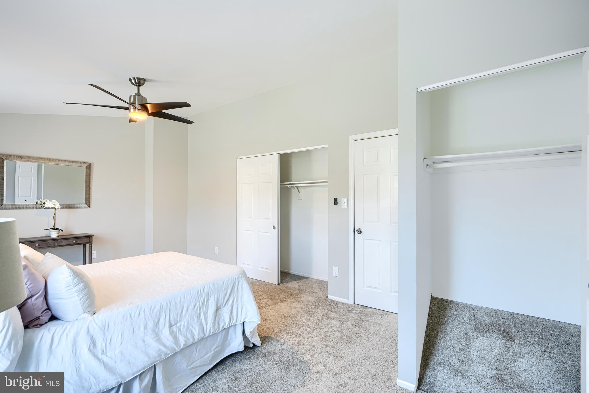 HUNT MEADOW - Residential