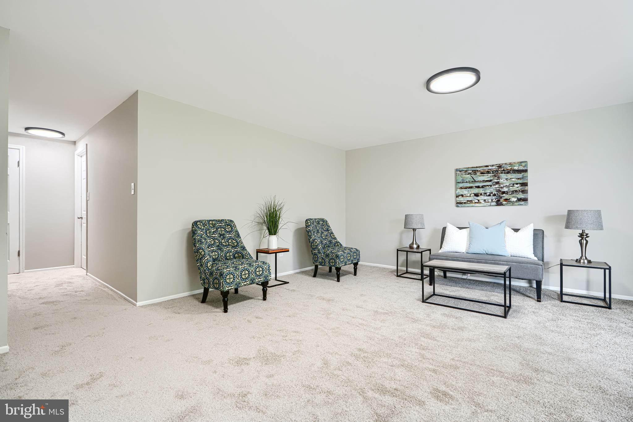 HUNT MEADOW - Residential