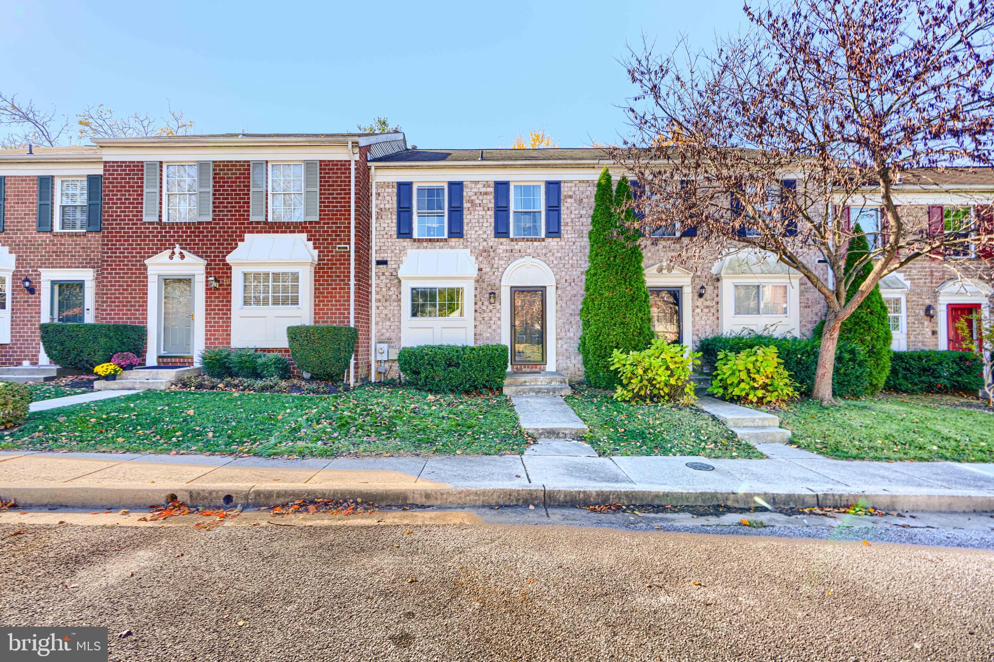 HUNT MEADOW - Residential