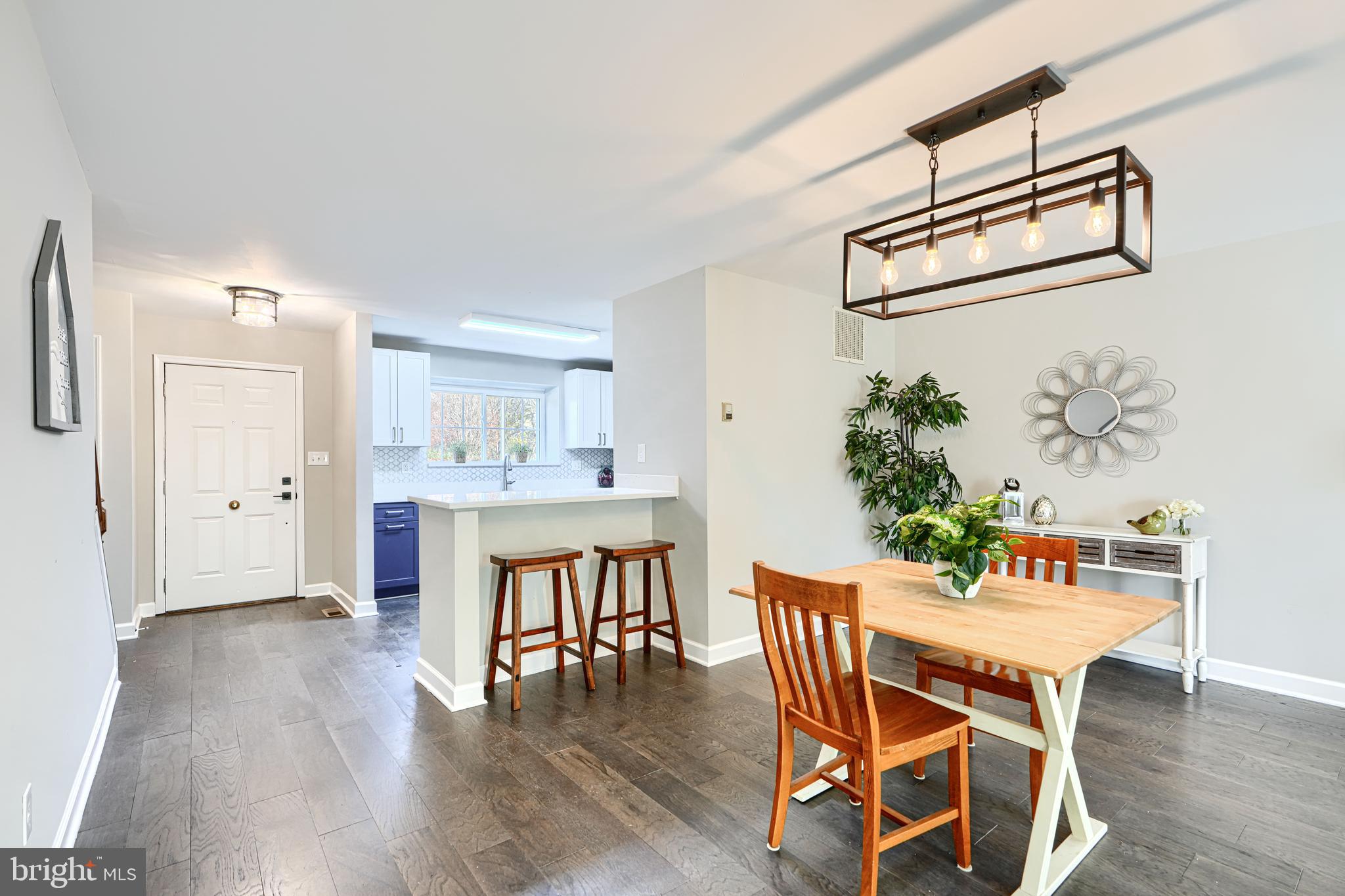 HUNT MEADOW - Residential