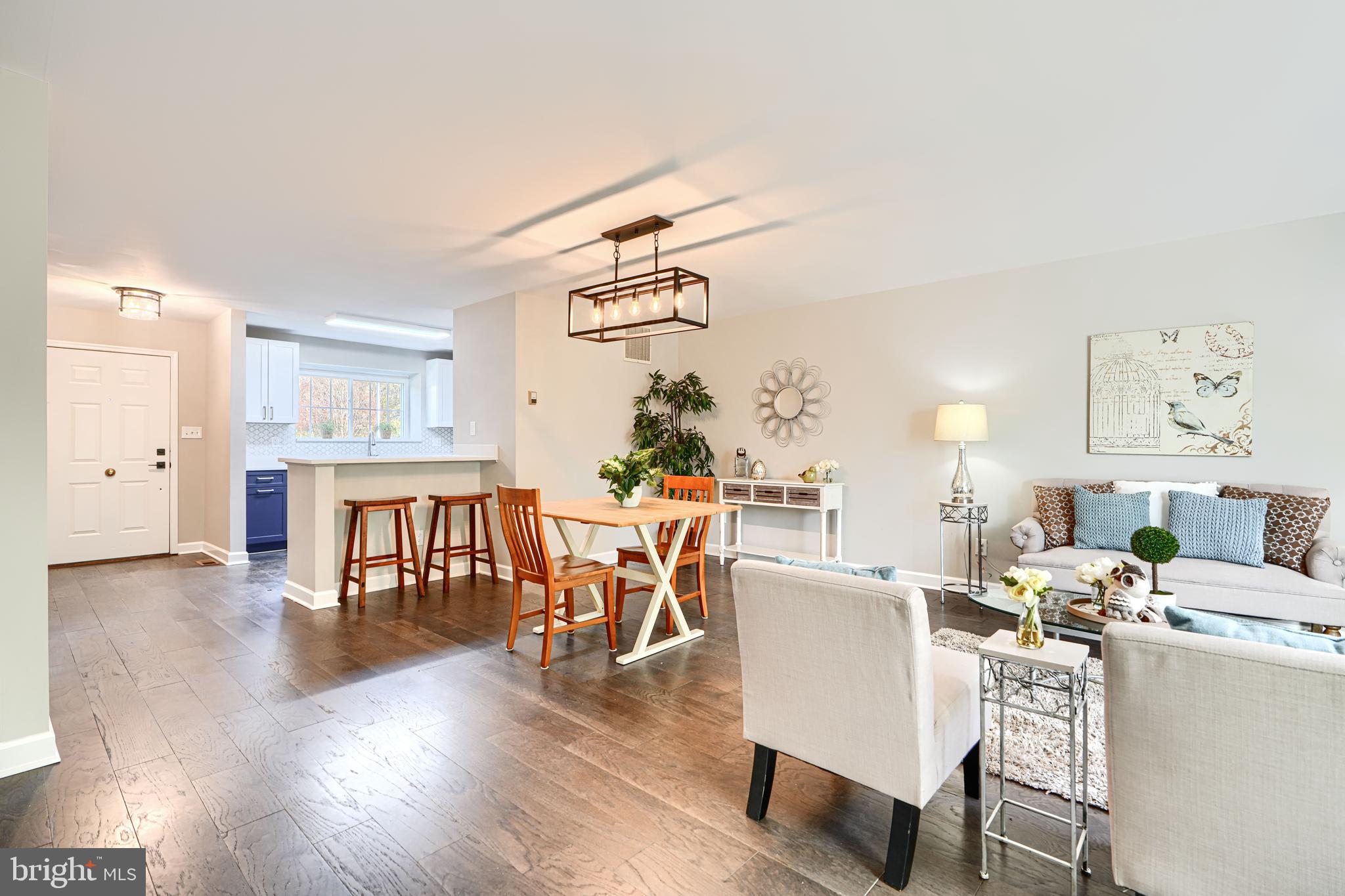 HUNT MEADOW - Residential