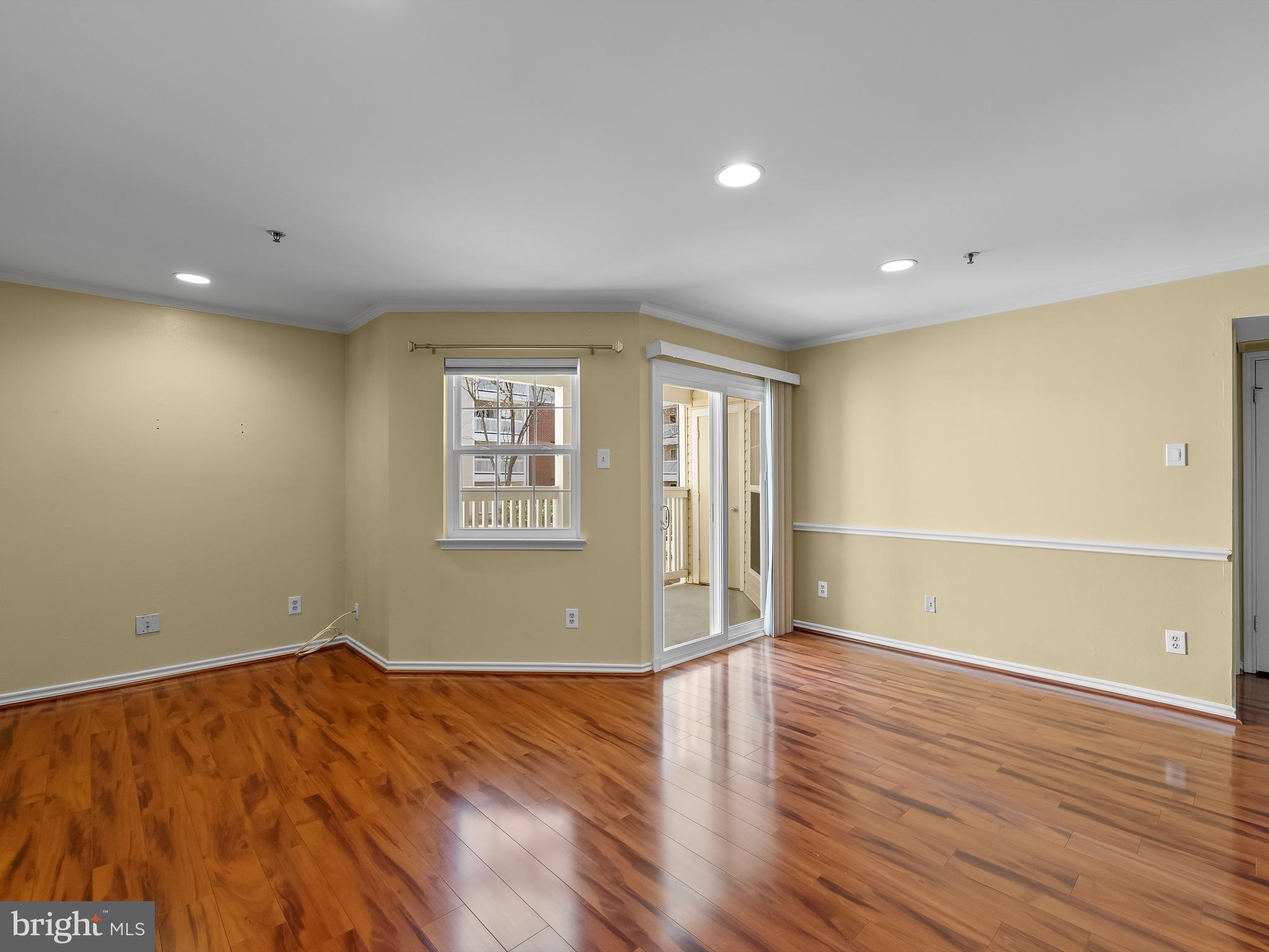 FOUNTAINS AT MCLEAN - Residential