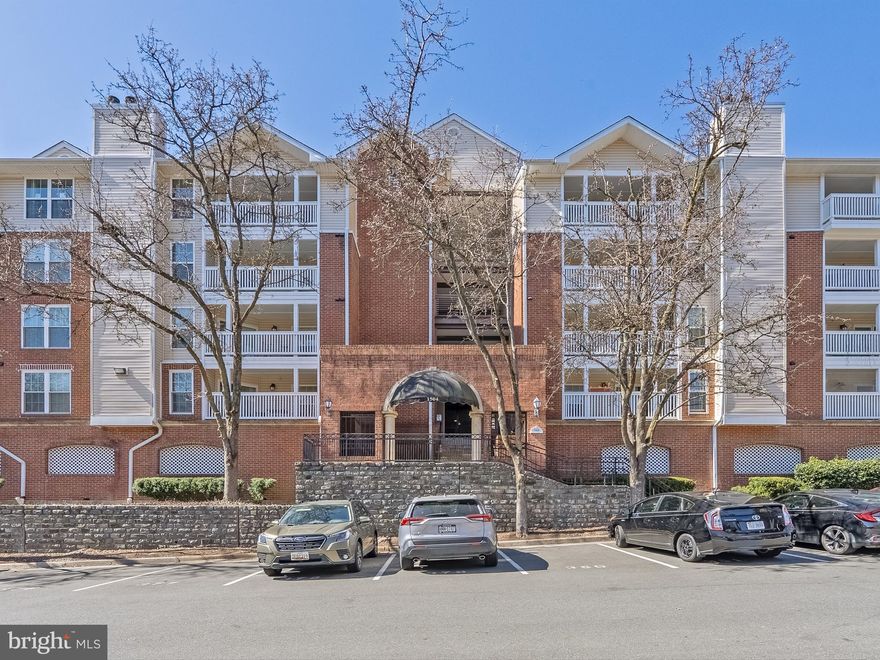 Discover this charming 1-bedroom, 1-bath condo nestled in a beautifully landscaped community. Enjoy the best of urban convenience while savoring a peaceful retreat. This condo features a spacious layout, a private balcony for relaxation, and access to top-tier amenities, including a fitness center, pool, and more. Located just minutes from Washington, D.C., major highways (I-495, I-66, and the Dulles Toll Road), and Tysons' world-class shopping and dining. Plus, it's conveniently situated close to the Metro—perfect for commuters! Don't miss this incredible opportunity to own in one of Northern Virginia’s most sought-after locations!