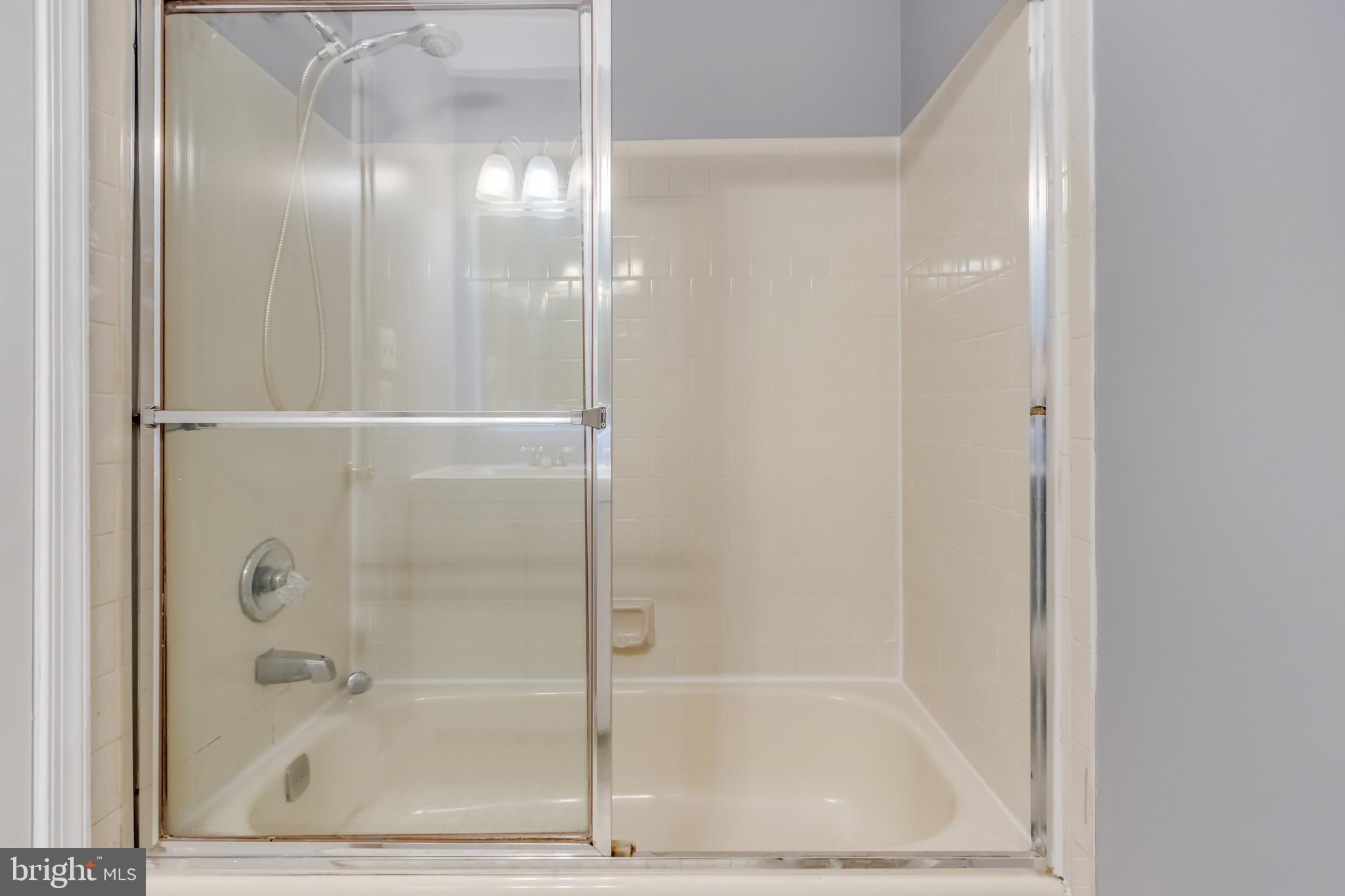 GREENFIELD - Residential