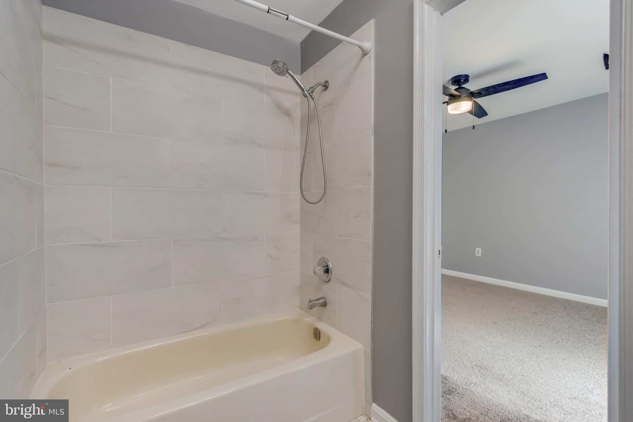 GREENFIELD - Residential