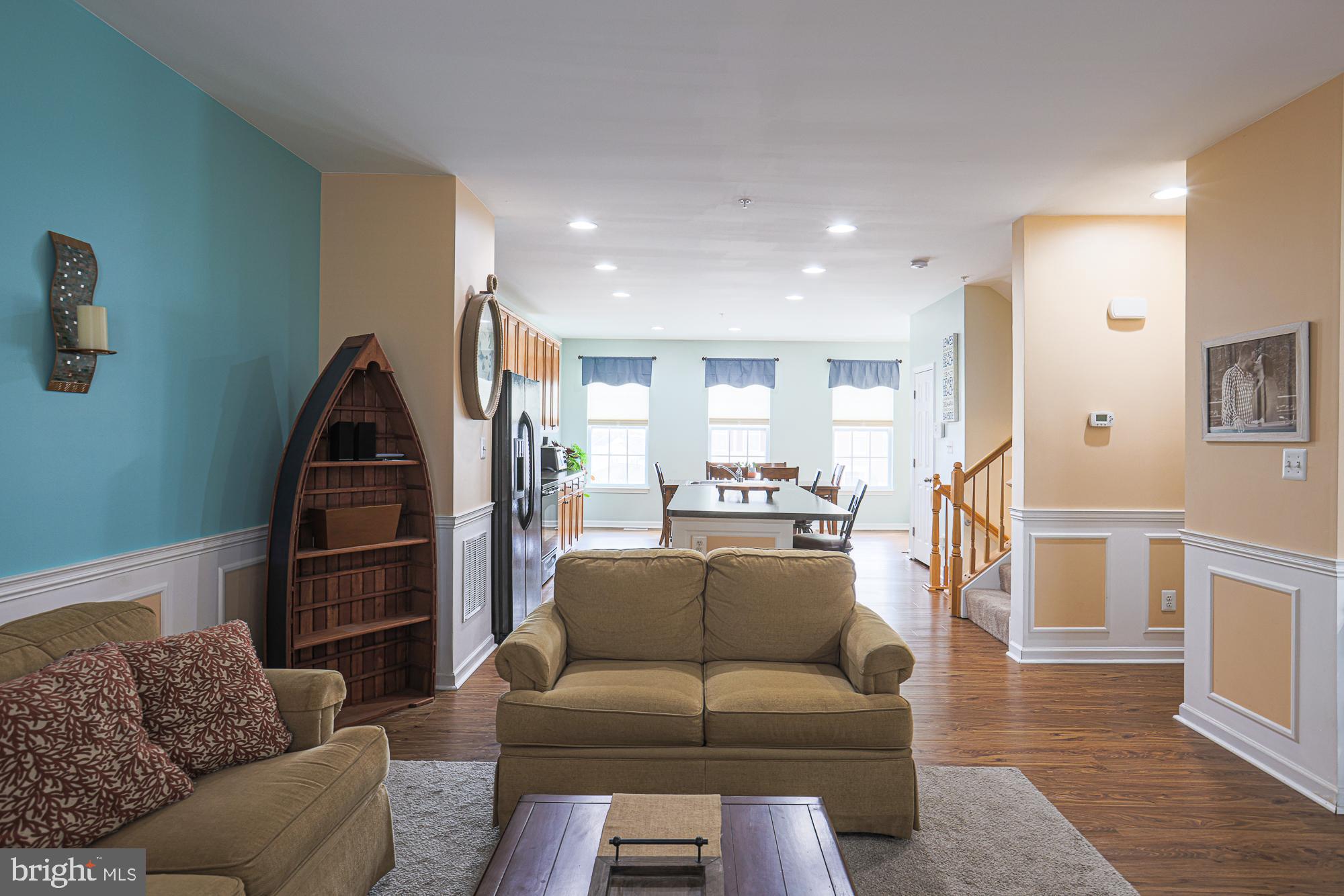 HOLLY WOODS - Residential