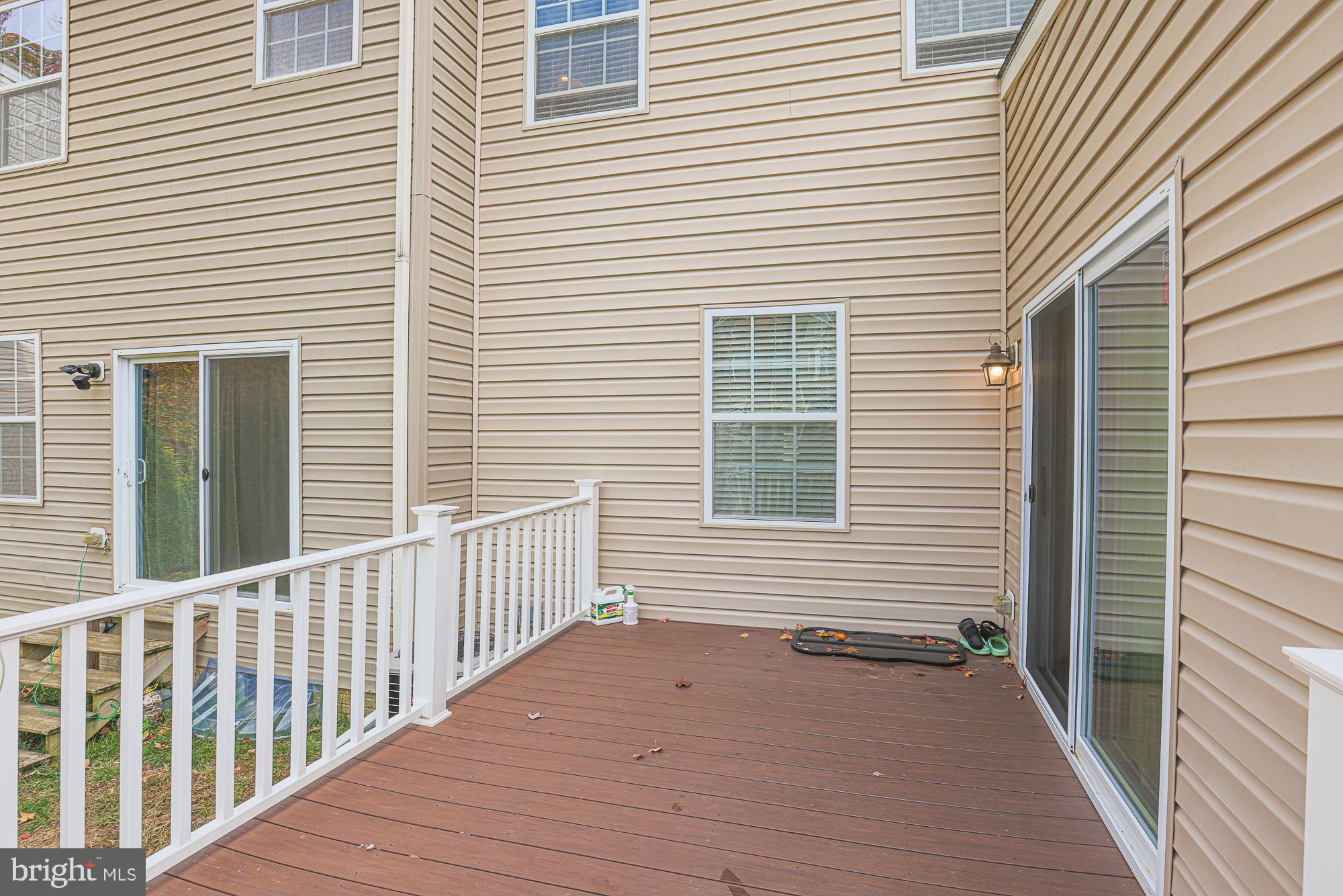 HOLLY WOODS - Residential