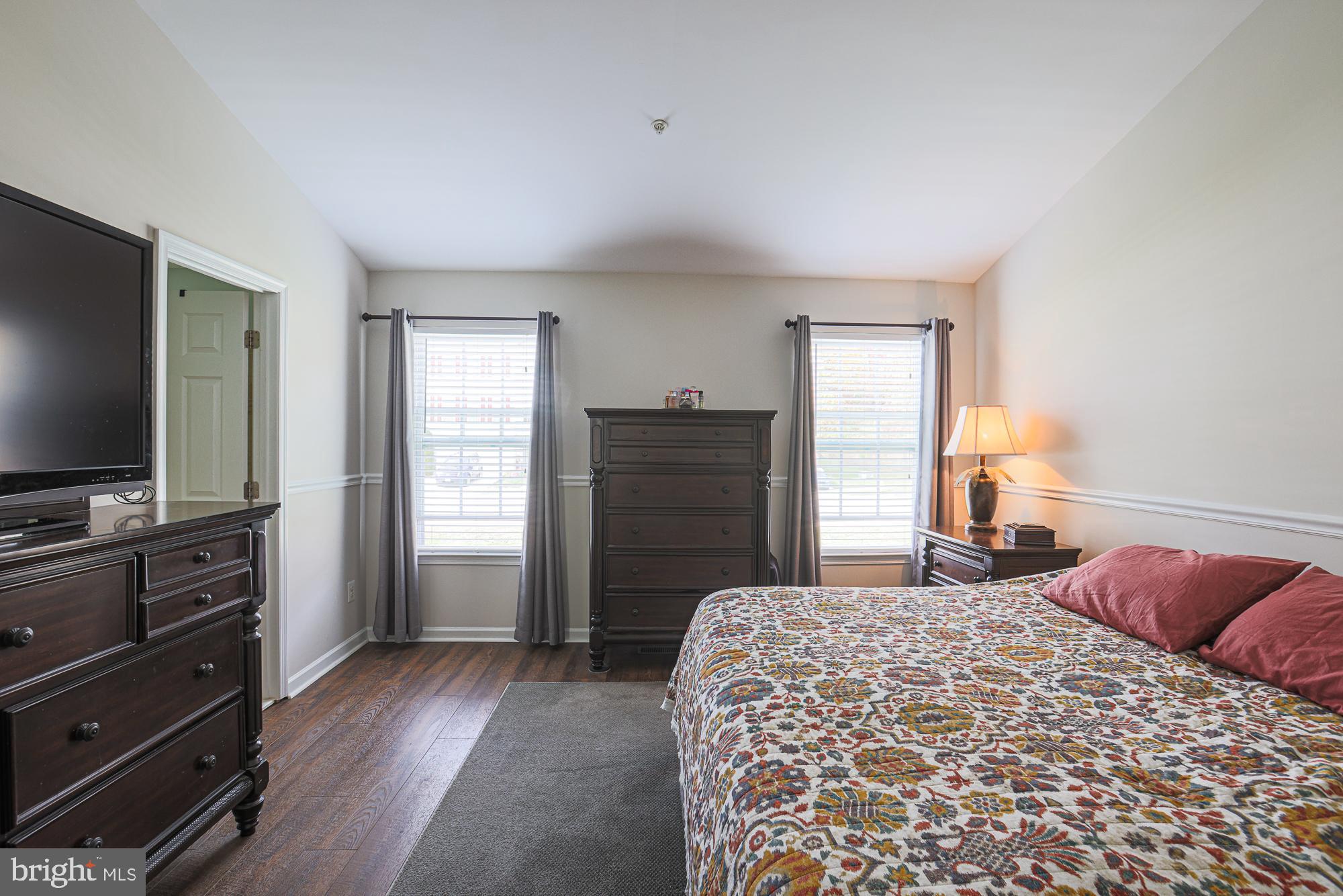 HOLLY WOODS - Residential