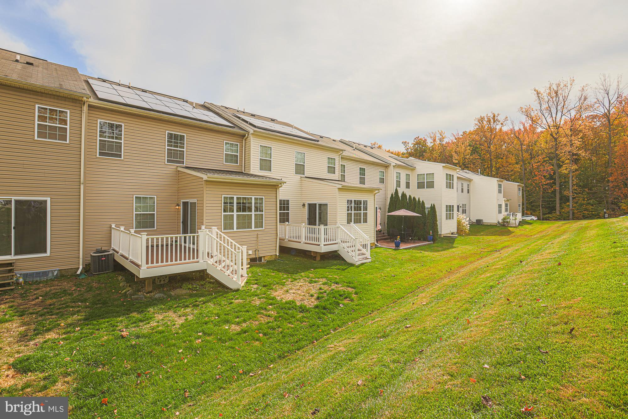 HOLLY WOODS - Residential