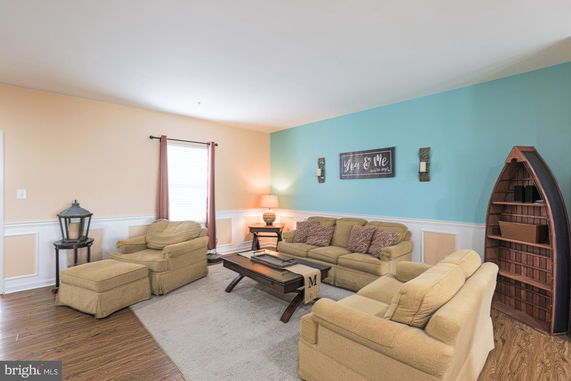 HOLLY WOODS - Residential