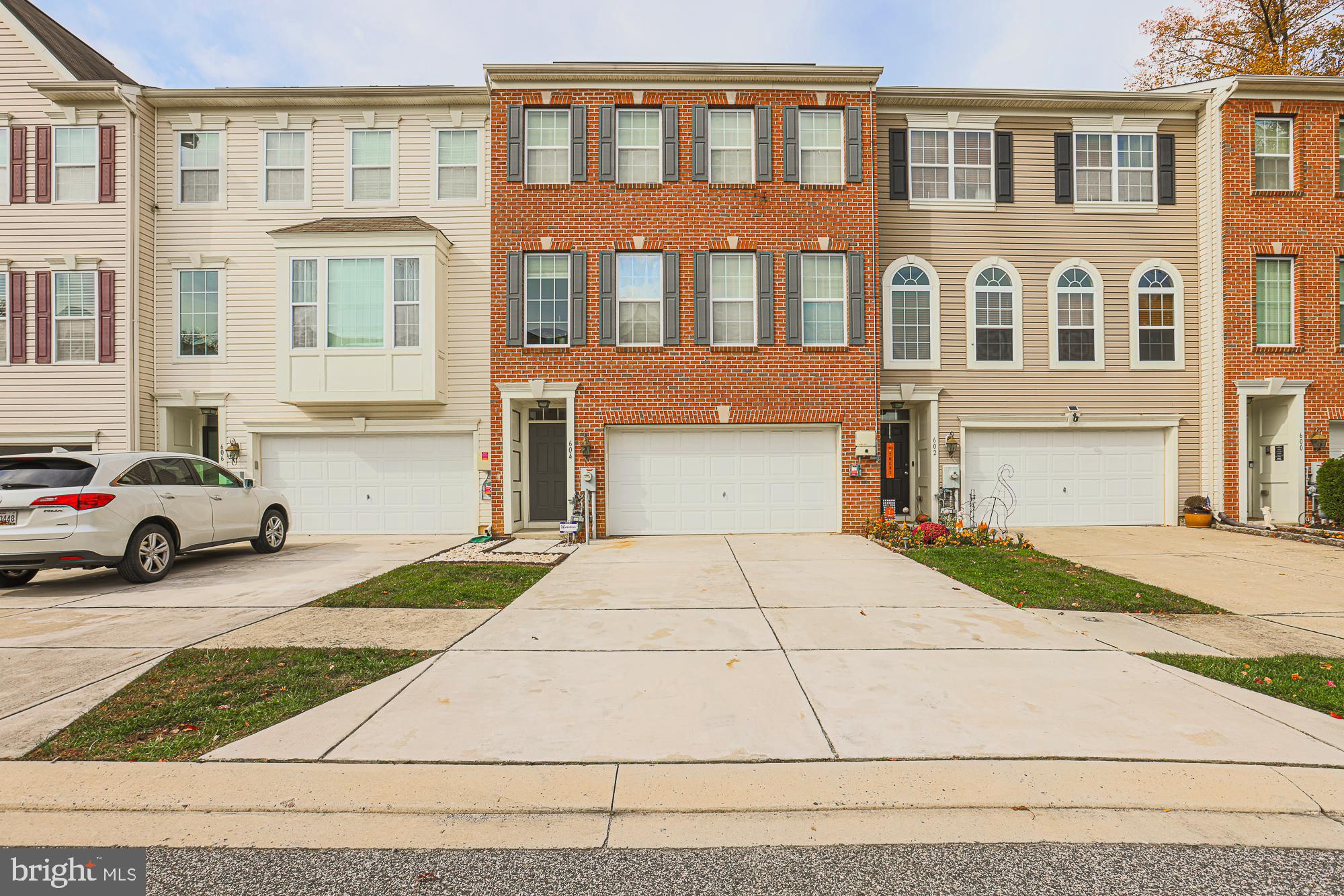 HOLLY WOODS - Residential