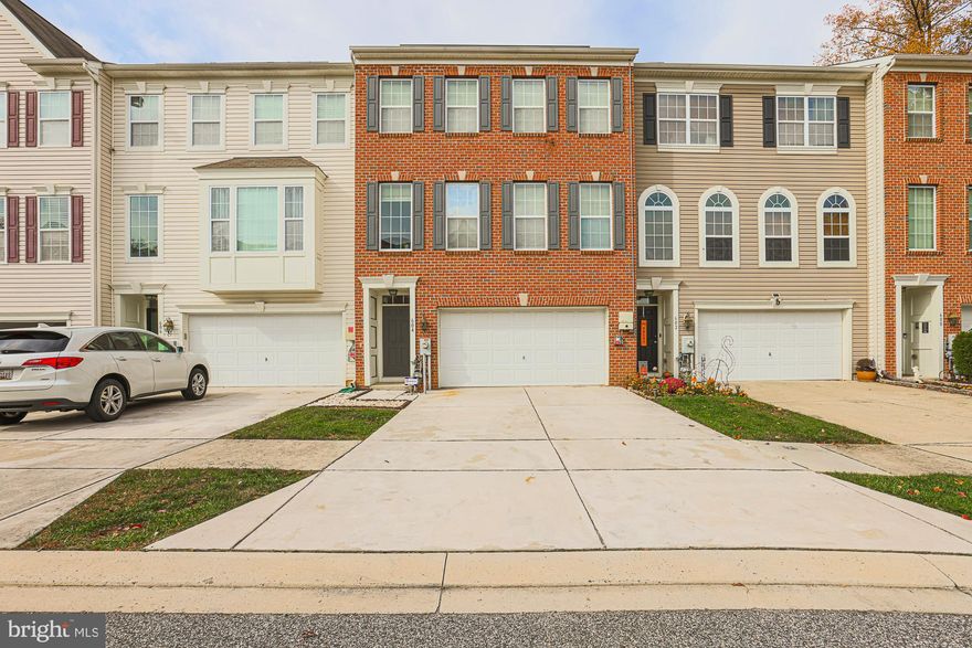 Welcome to Hollywood’s ! This Gorgeous 3 level townhome awaits you. The property is a 3 bedroom 2 1/2 bathroom townhome features gourmet kitchen, w/ stainless steel appliances, hardwood and tile flooring throughout, two car garage, and sunroom. This home is equipped with solar Pannels prepare yourself for lower energy bills.  There is a rough in on the main floor with the potential to add an additional bathroom.
This one will not last schedule your showing today!

SELLER IS WILLING TO GIVING SELLER HELP BRING ALL OFFERS!