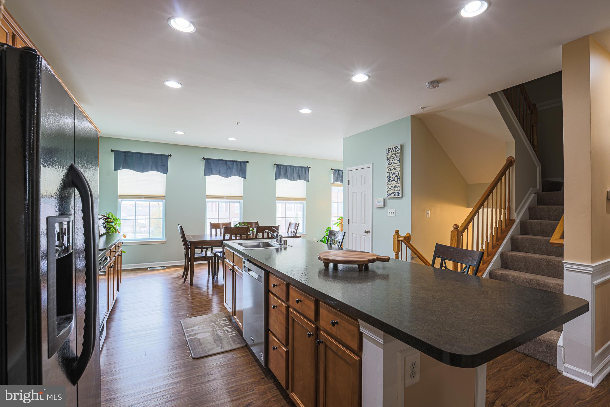 HOLLY WOODS - Residential