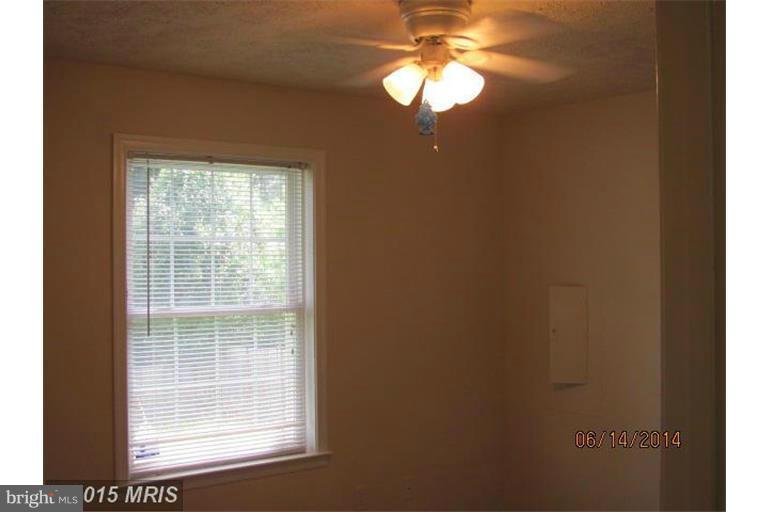 FALCON RIDGE - Residential Lease