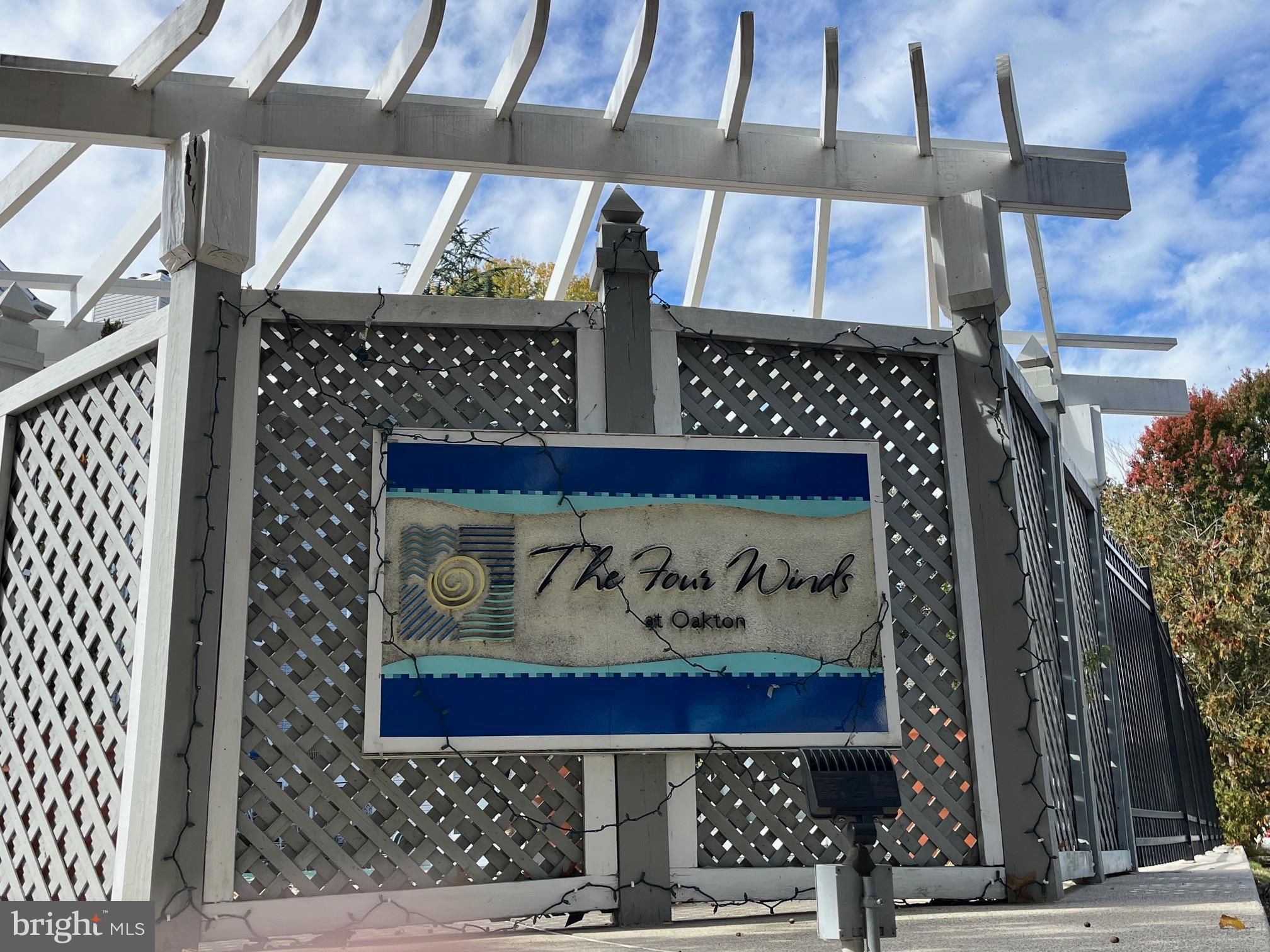 FOUR WINDS AT OAKTON - Residential Lease