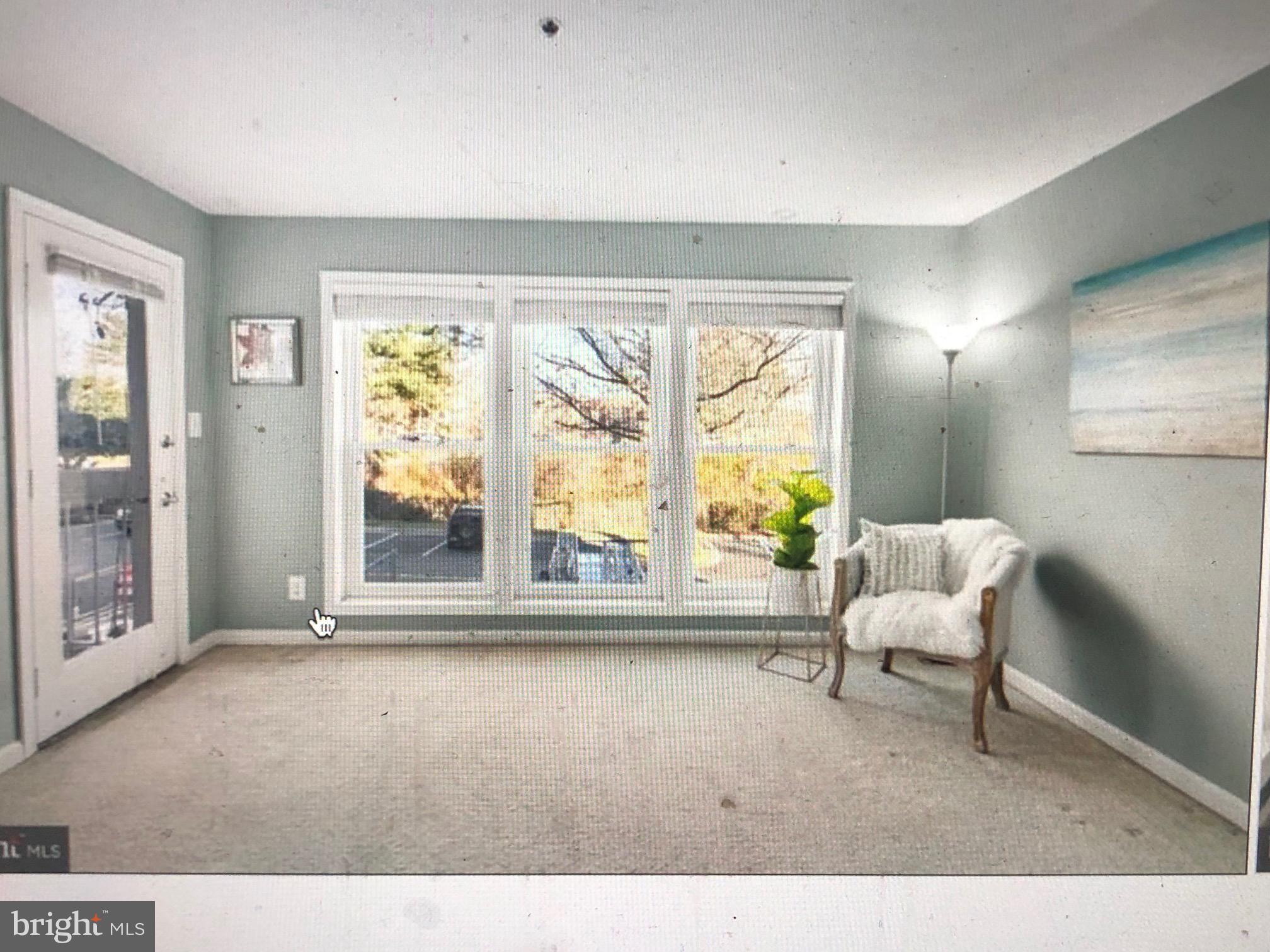 FOUR WINDS AT OAKTON - Residential Lease