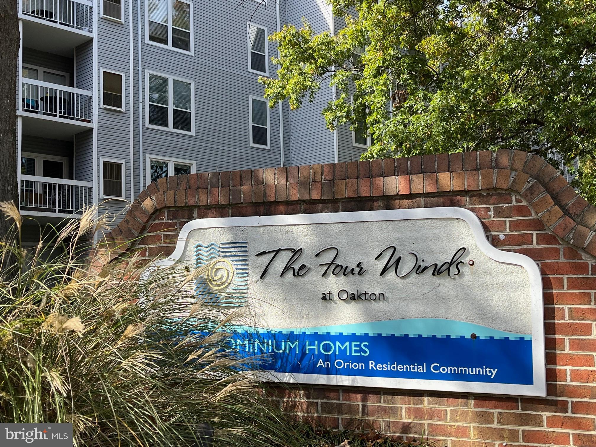 FOUR WINDS AT OAKTON - Residential Lease