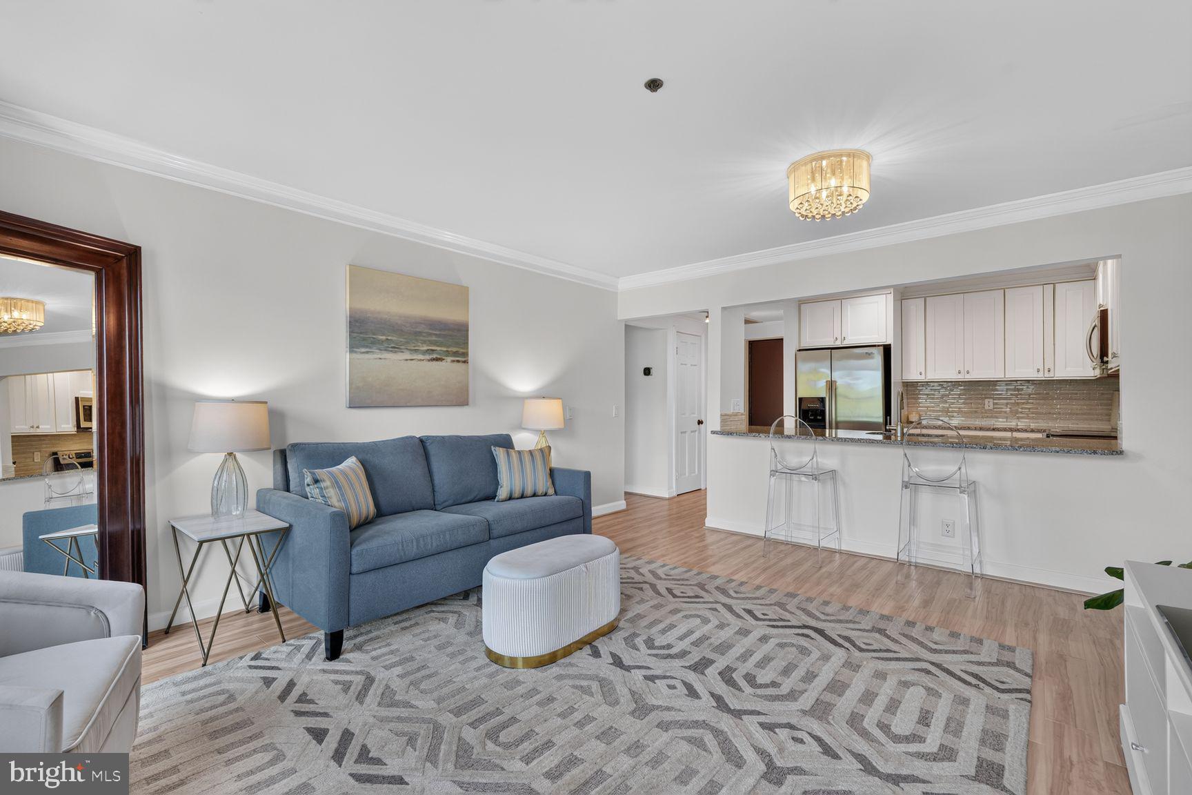 125 N LEE STREET DH407