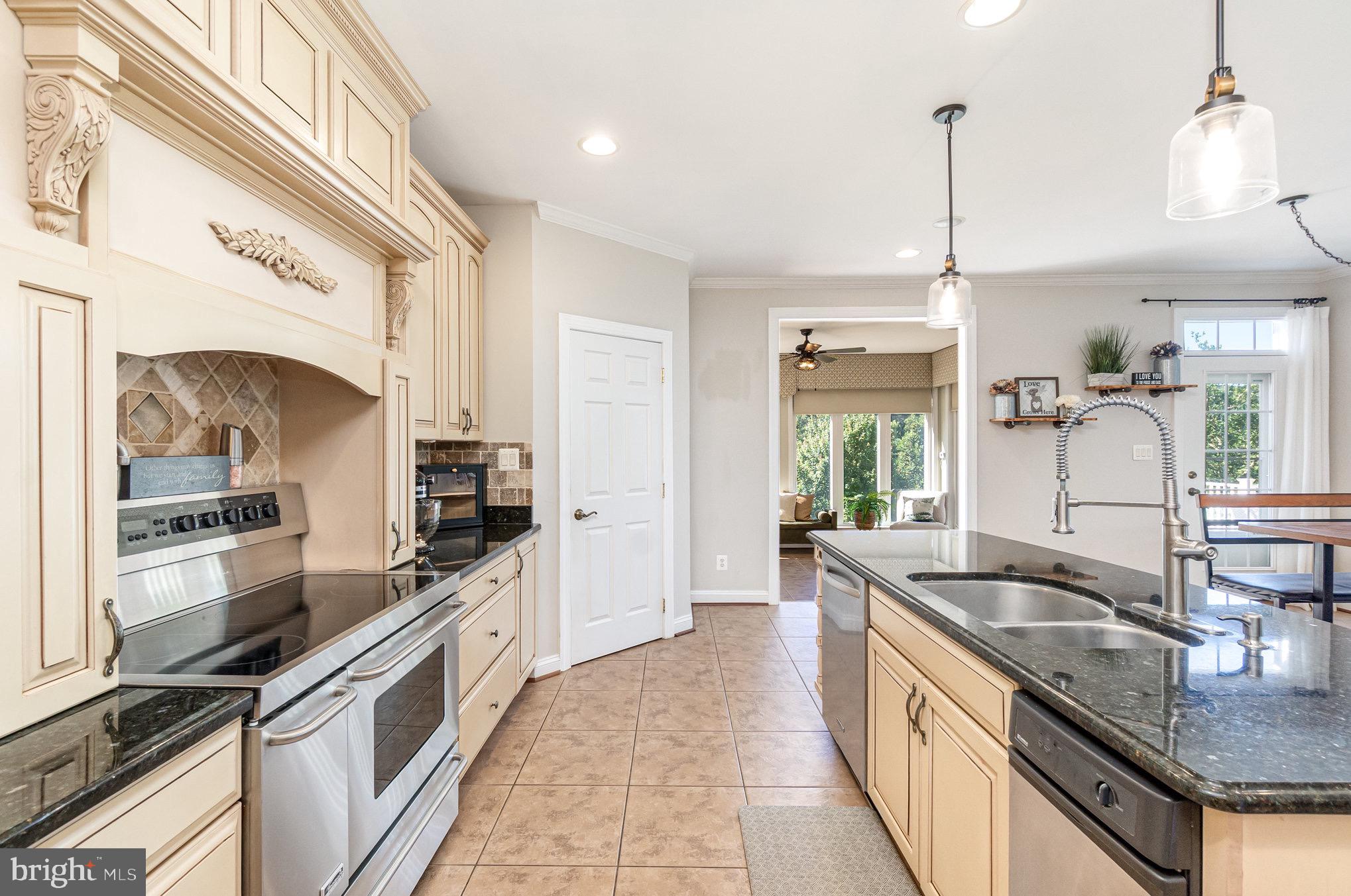 DOVE HILL ESTATES - Residential