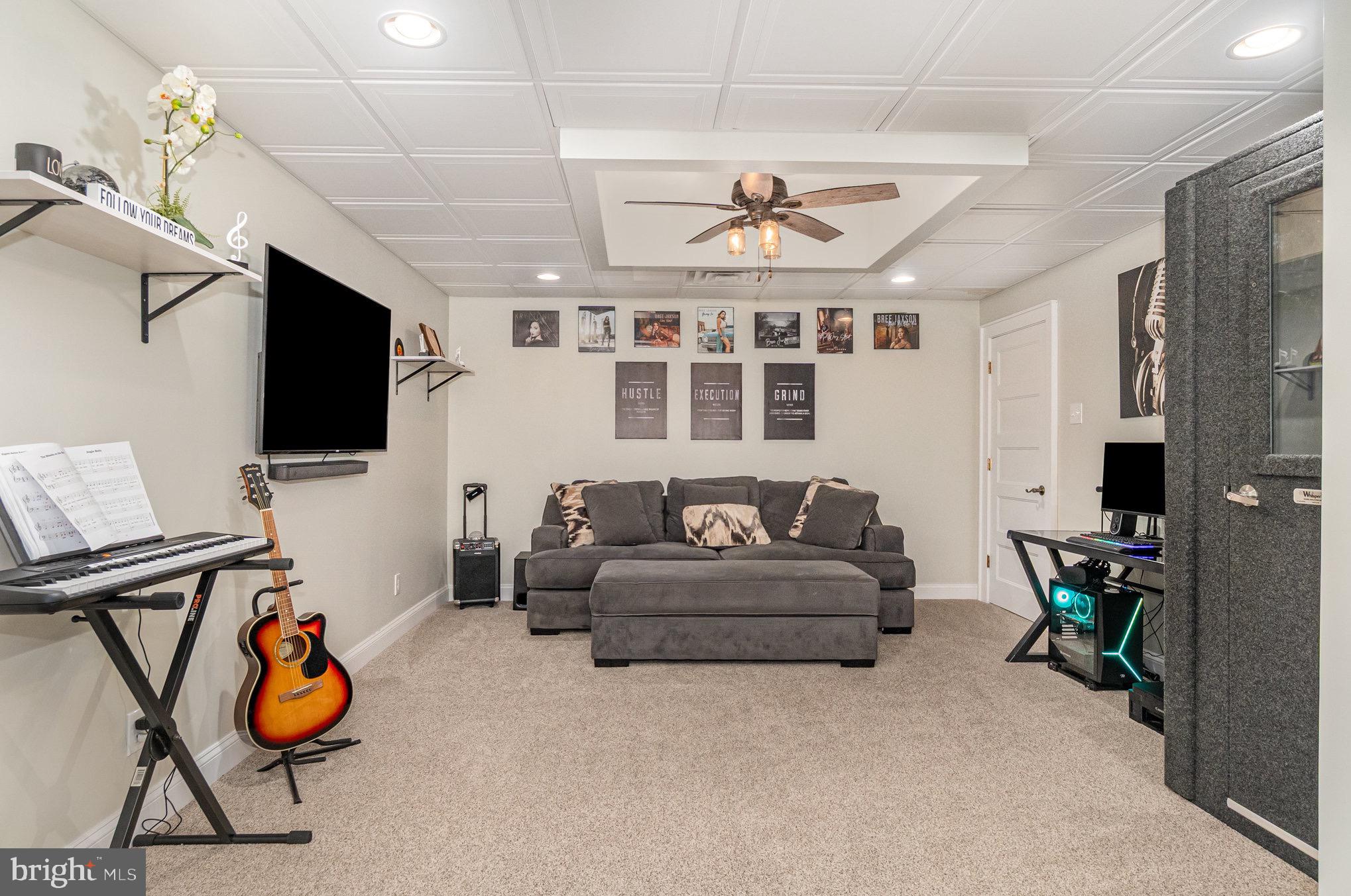 DOVE HILL ESTATES - Residential