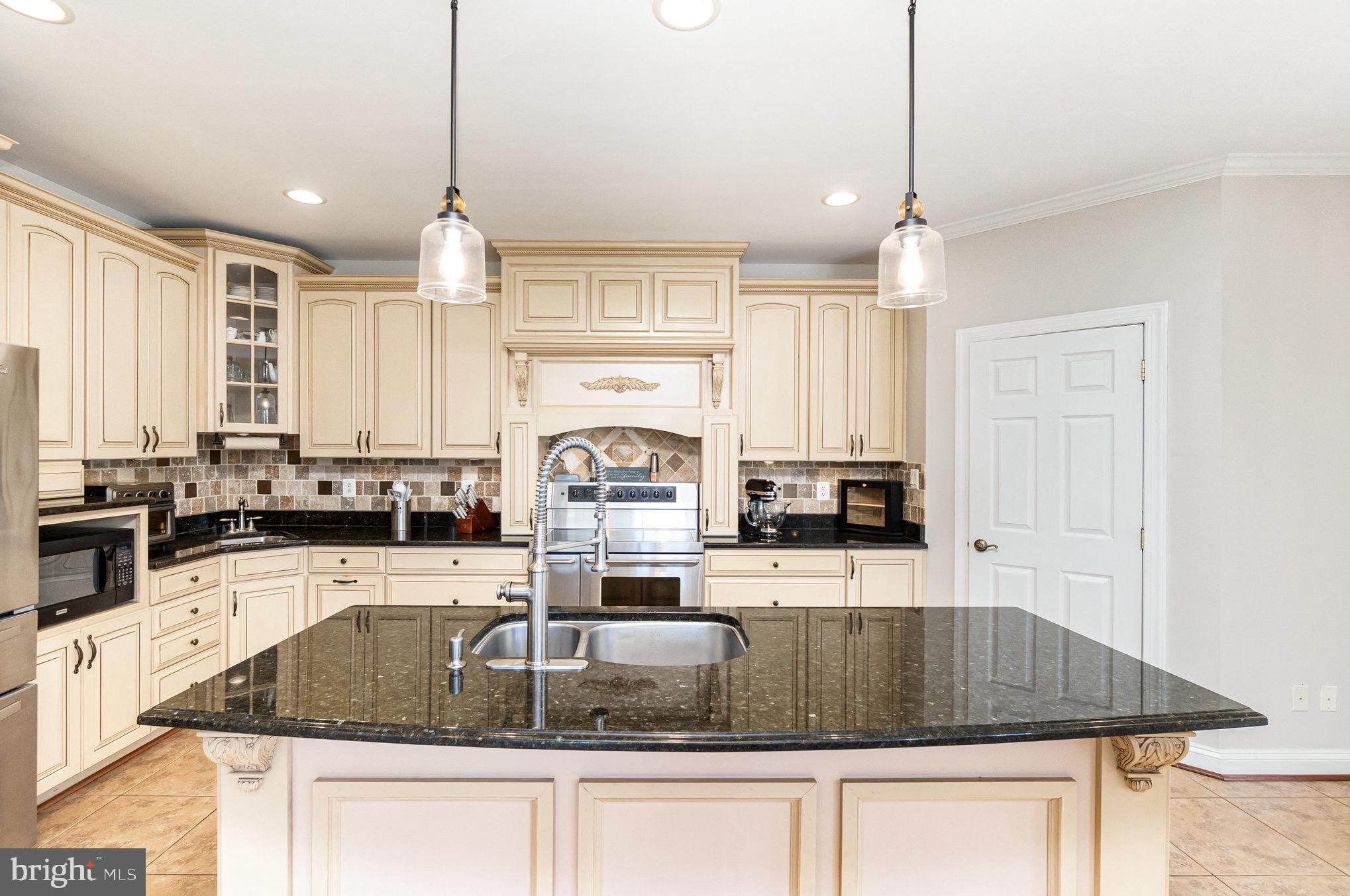 DOVE HILL ESTATES - Residential