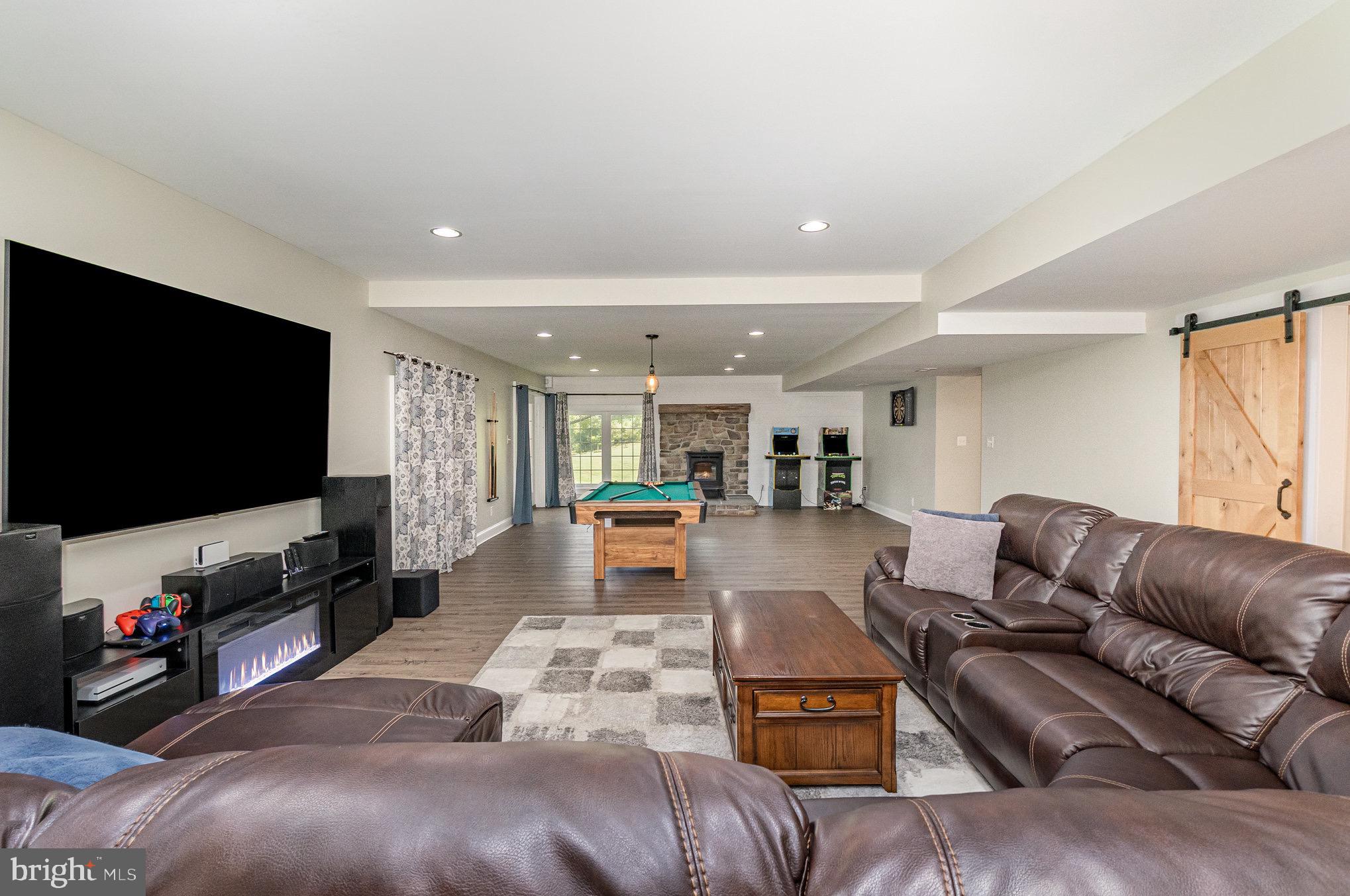 DOVE HILL ESTATES - Residential