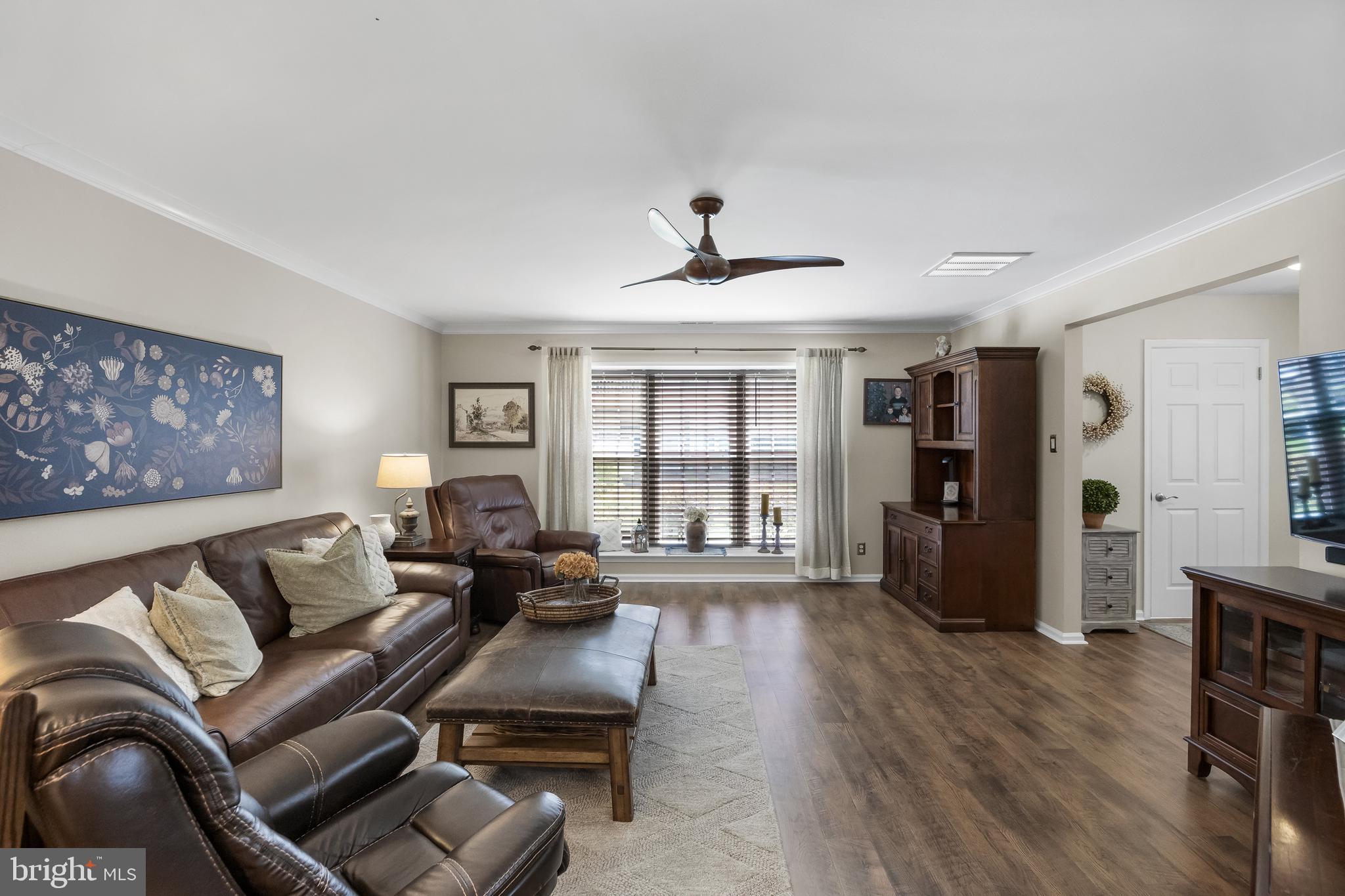 3905 ABERDEEN LANE