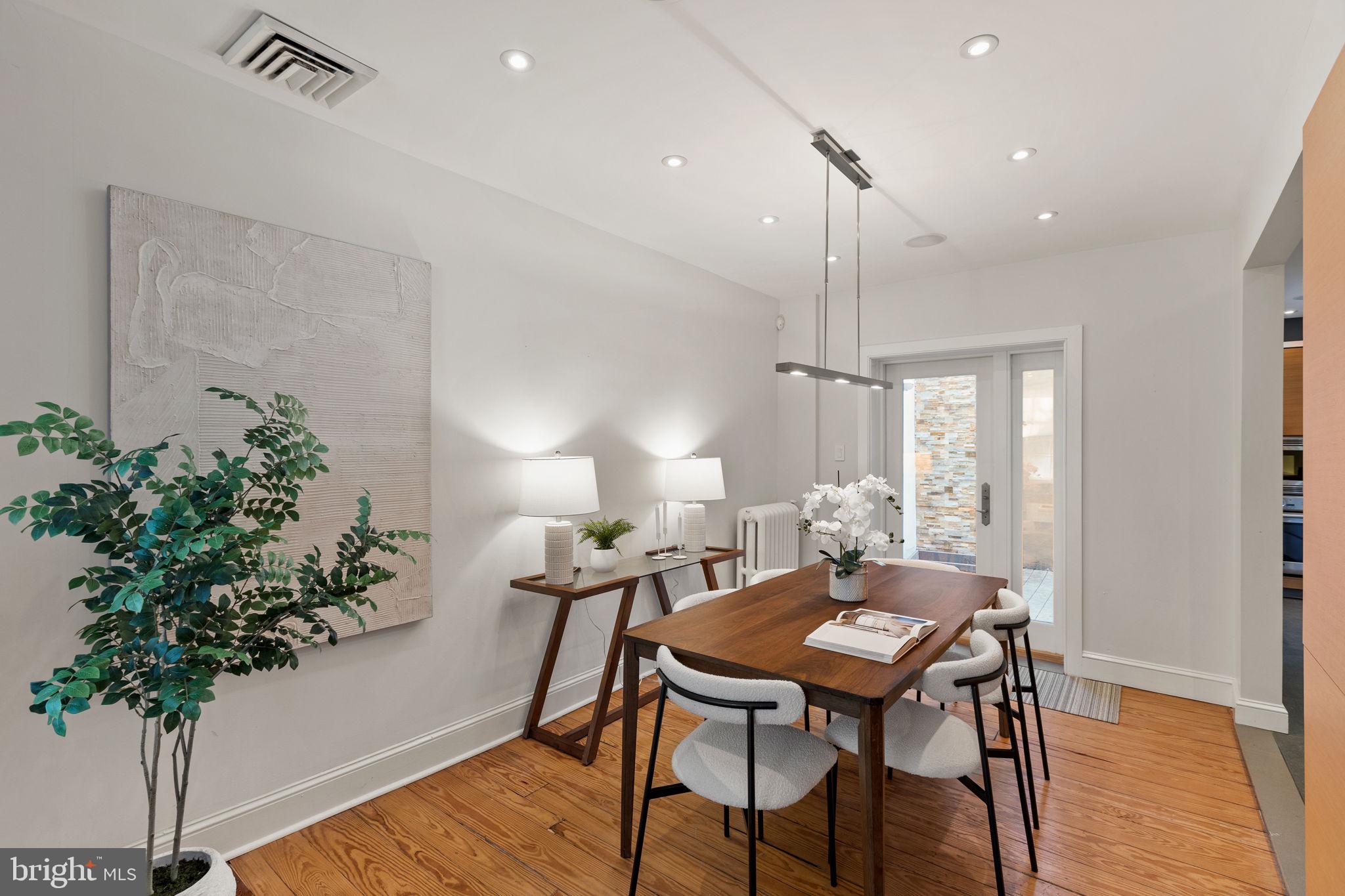 RITTENHOUSE SQUARE - Residential