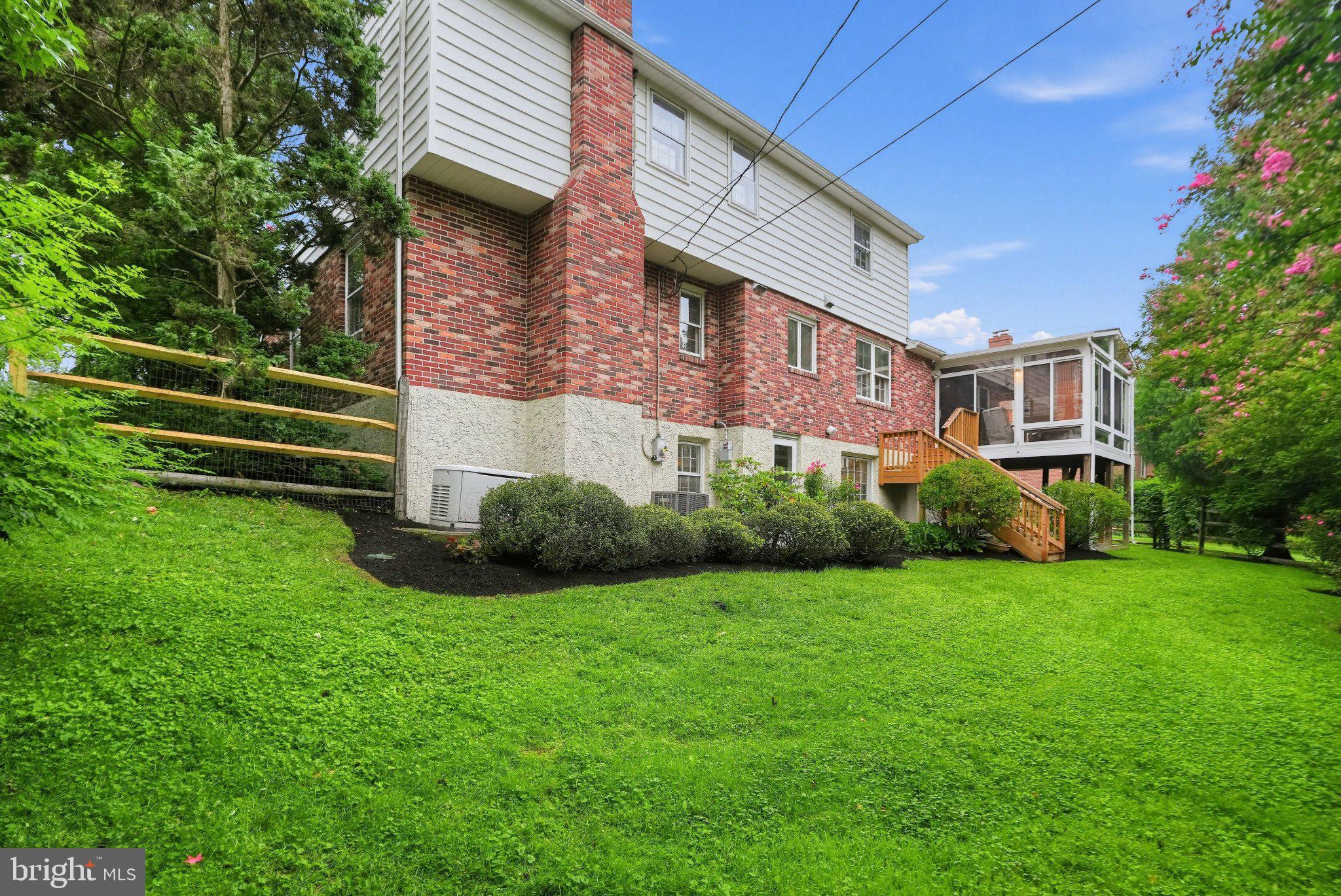 1911 SHARON ROAD