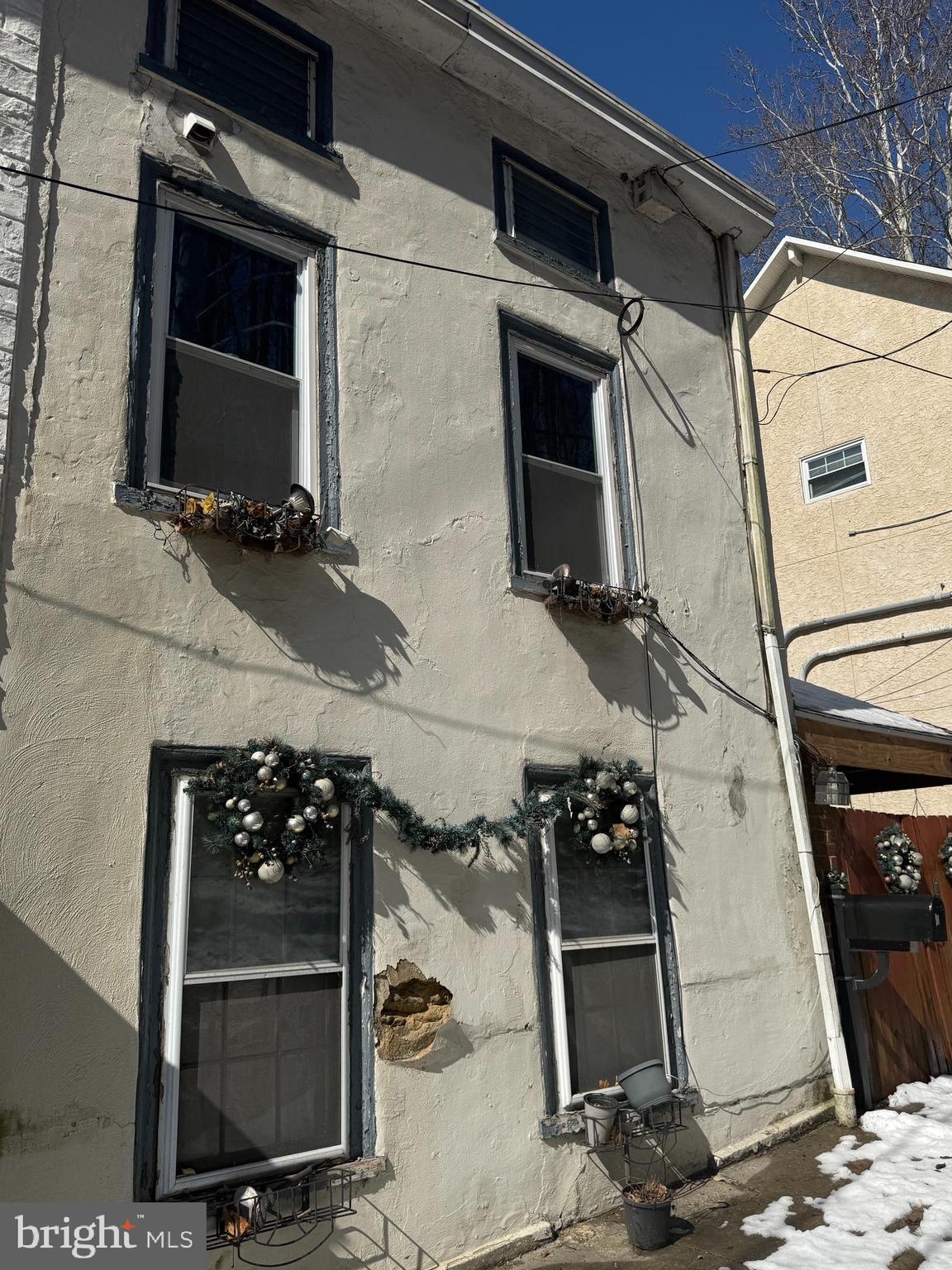 ROXBOROUGH - Residential