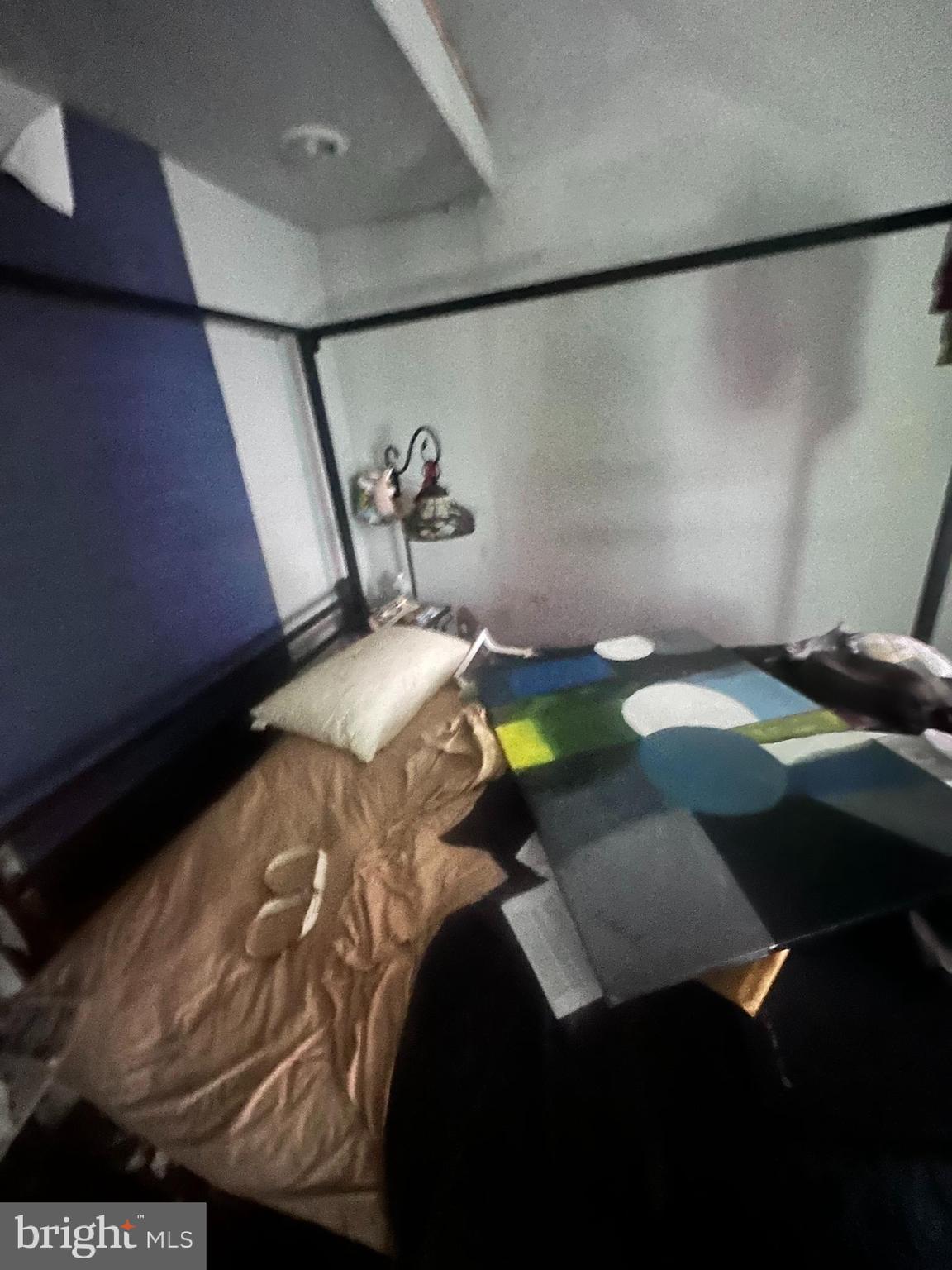 ROXBOROUGH - Residential