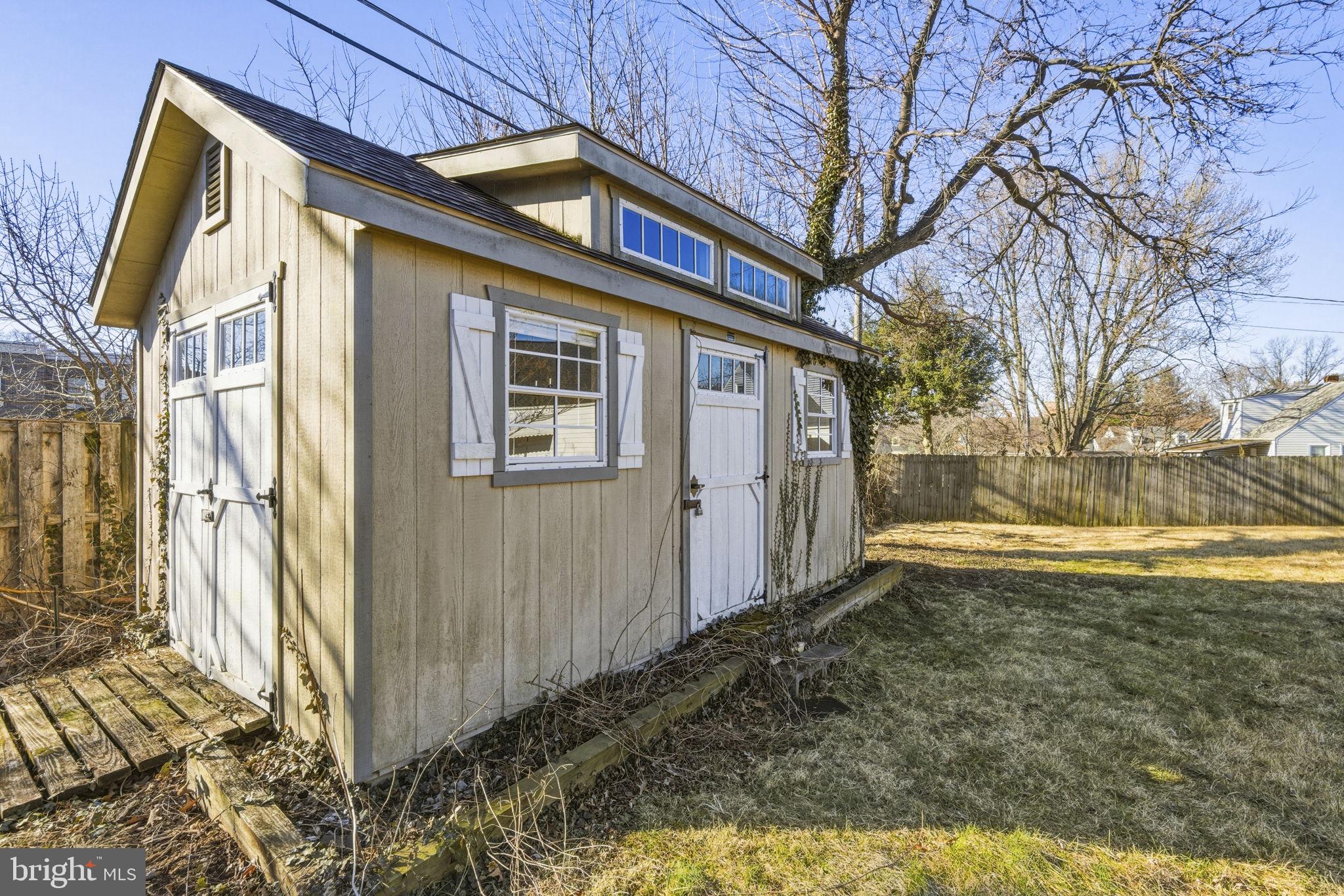 GREEN MEADOWS - Residential