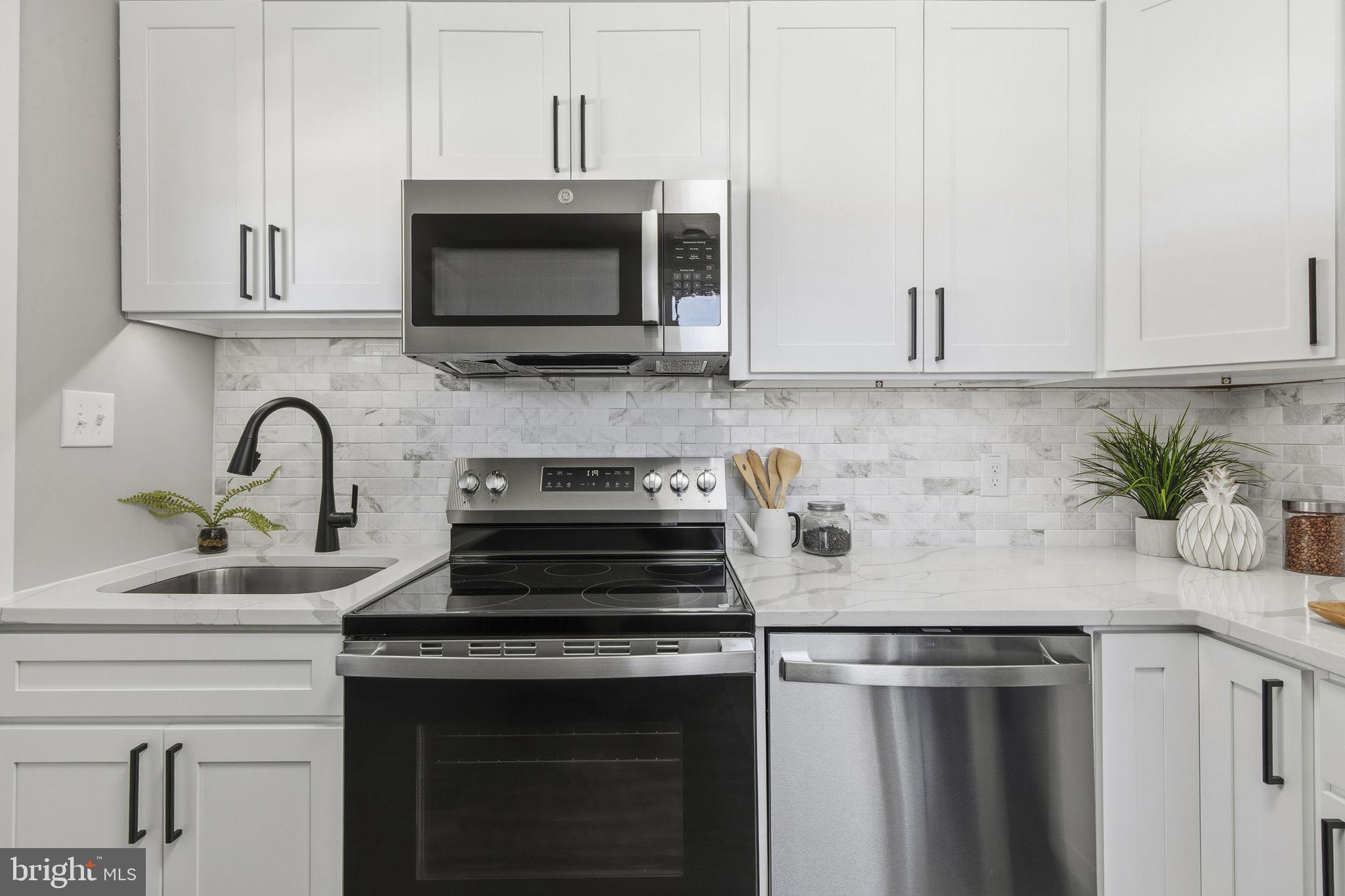 GREEN MEADOWS - Residential